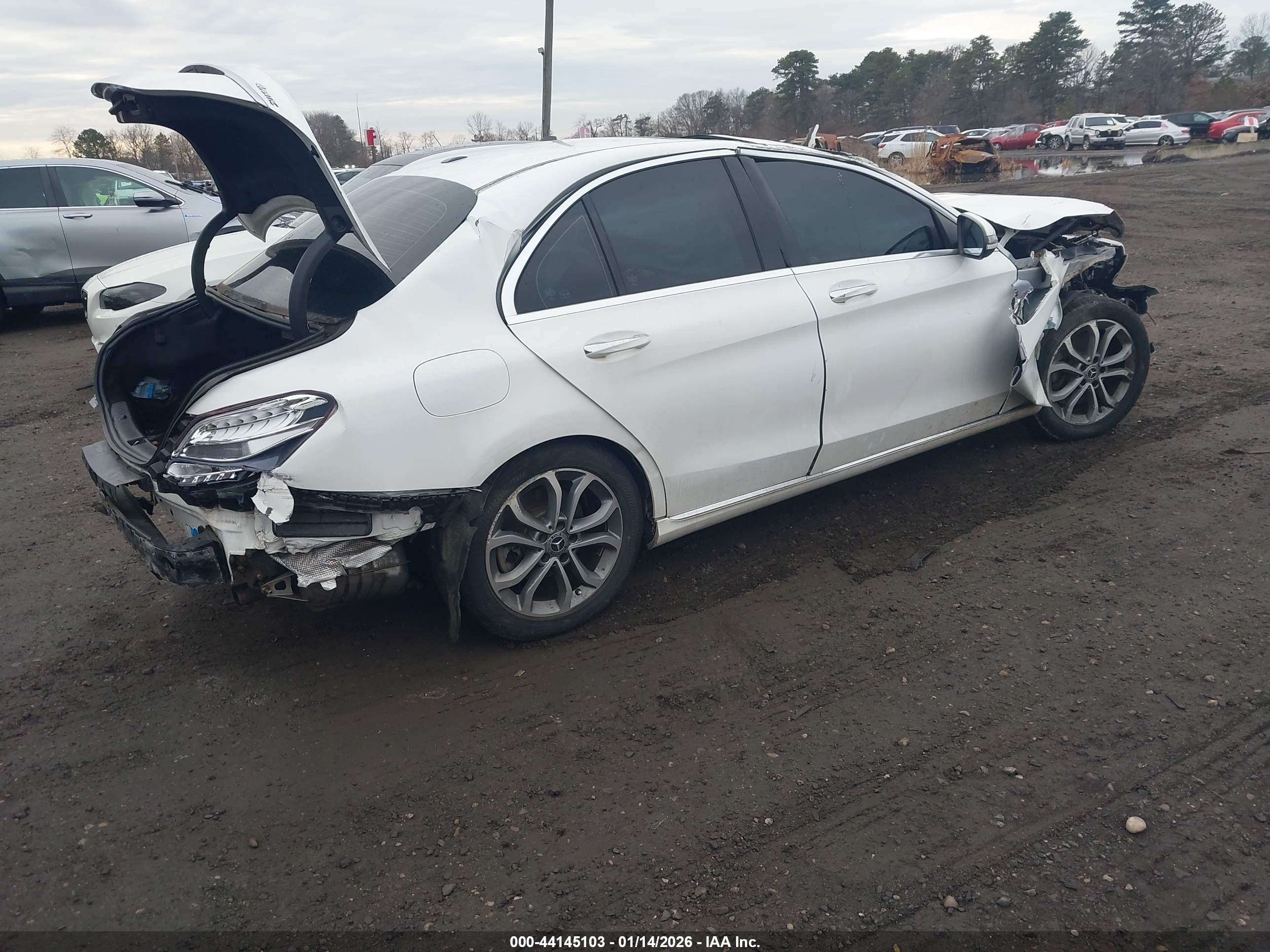 MERCEDES-BENZ C image 4