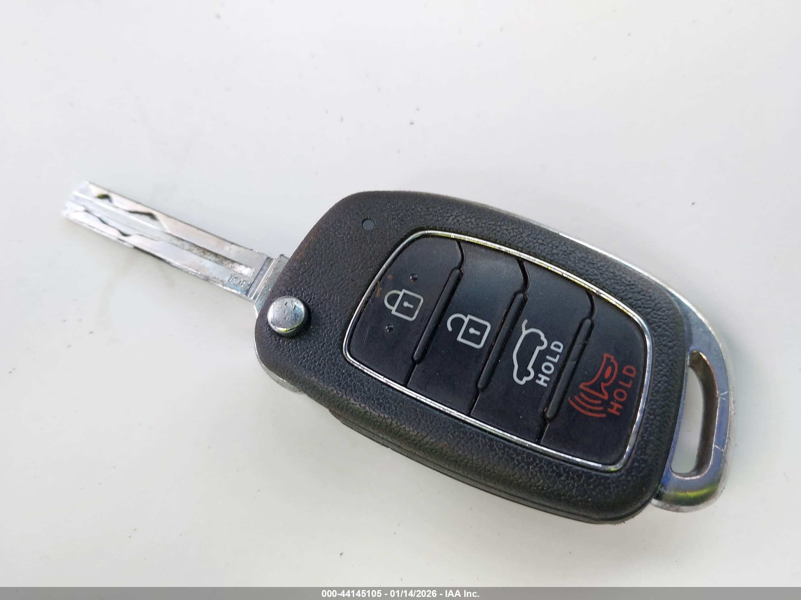 HYUNDAI TUCSON image 11