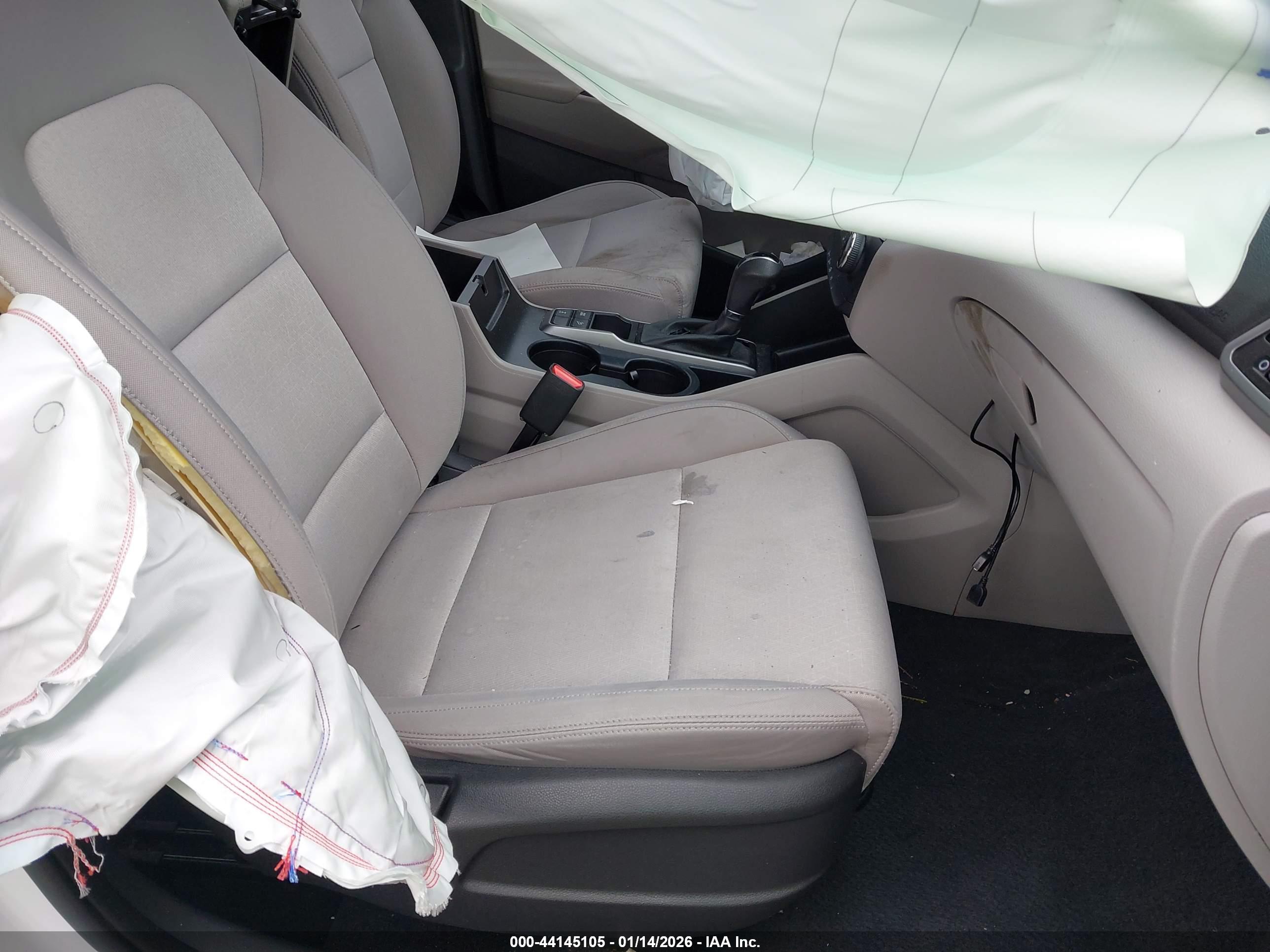 HYUNDAI TUCSON image 5