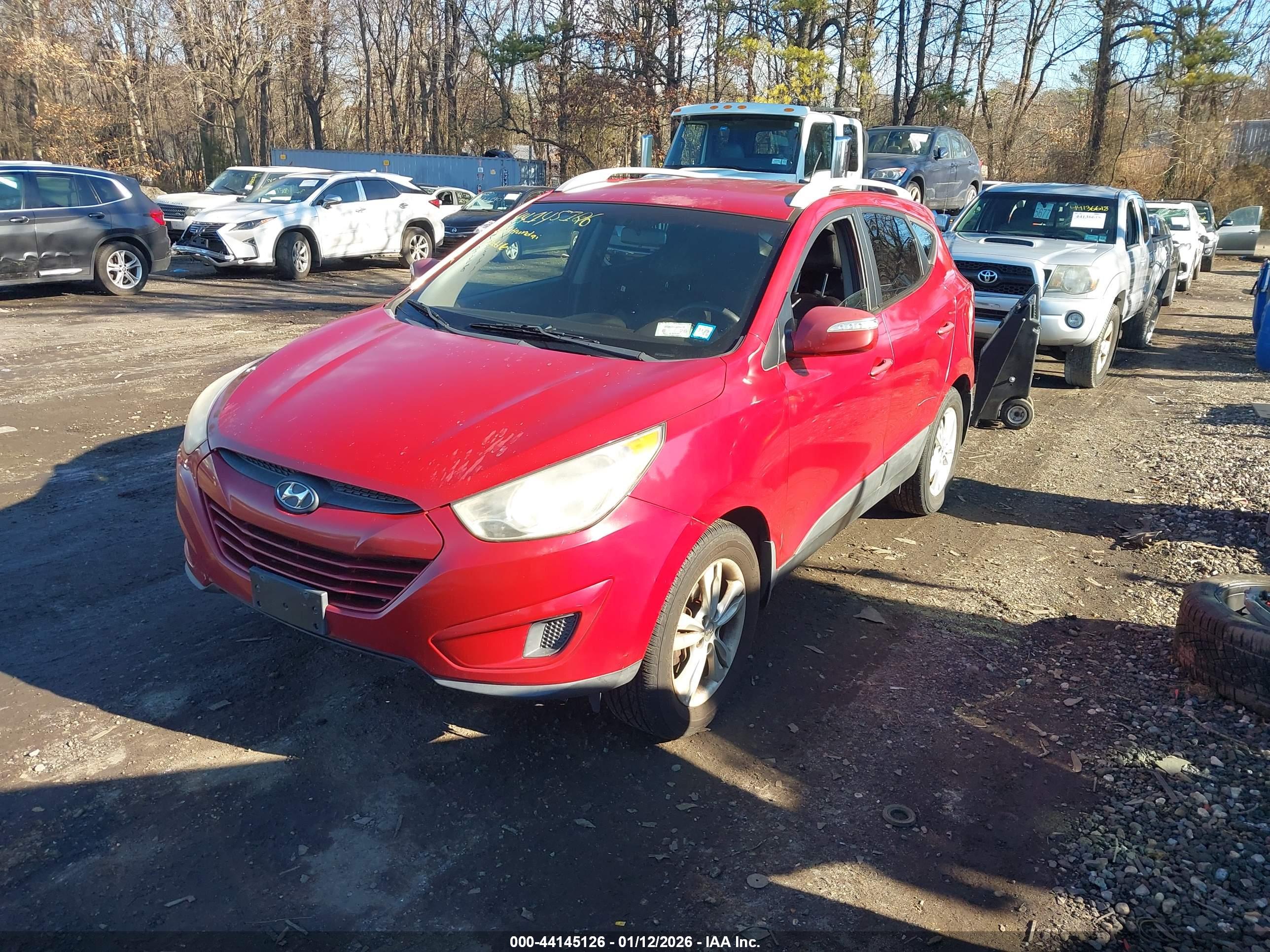HYUNDAI TUCSON image 2