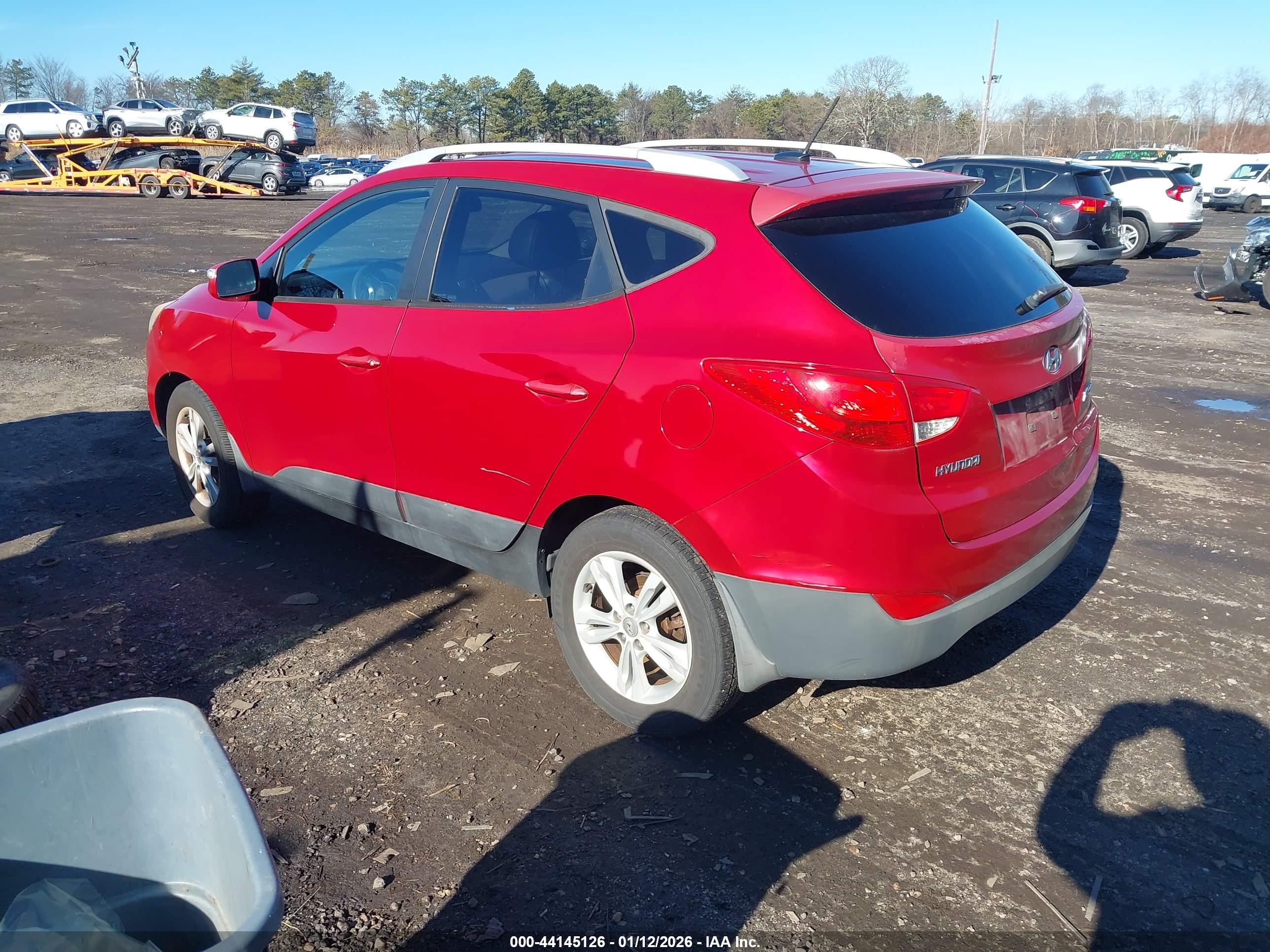 HYUNDAI TUCSON image 6