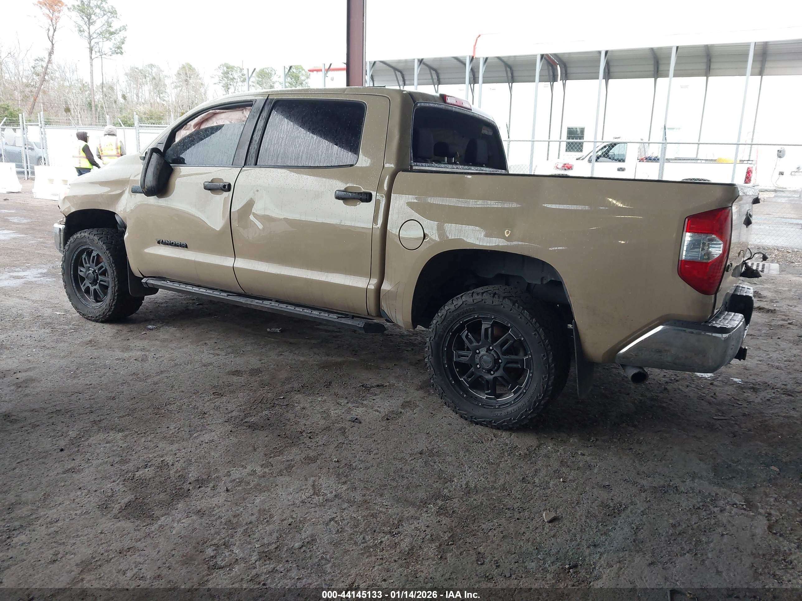 TOYOTA TUNDRA image 3