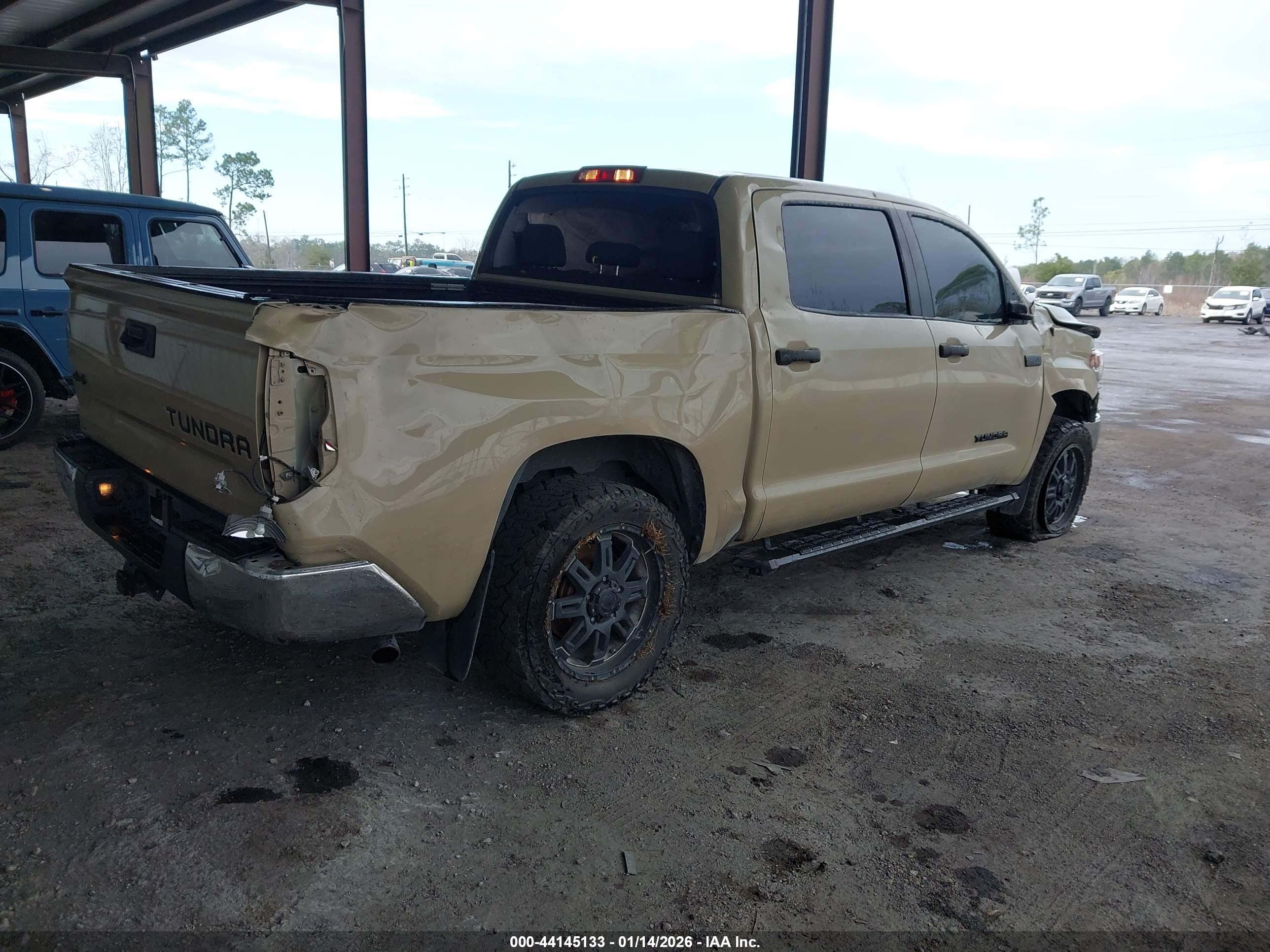 TOYOTA TUNDRA image 4