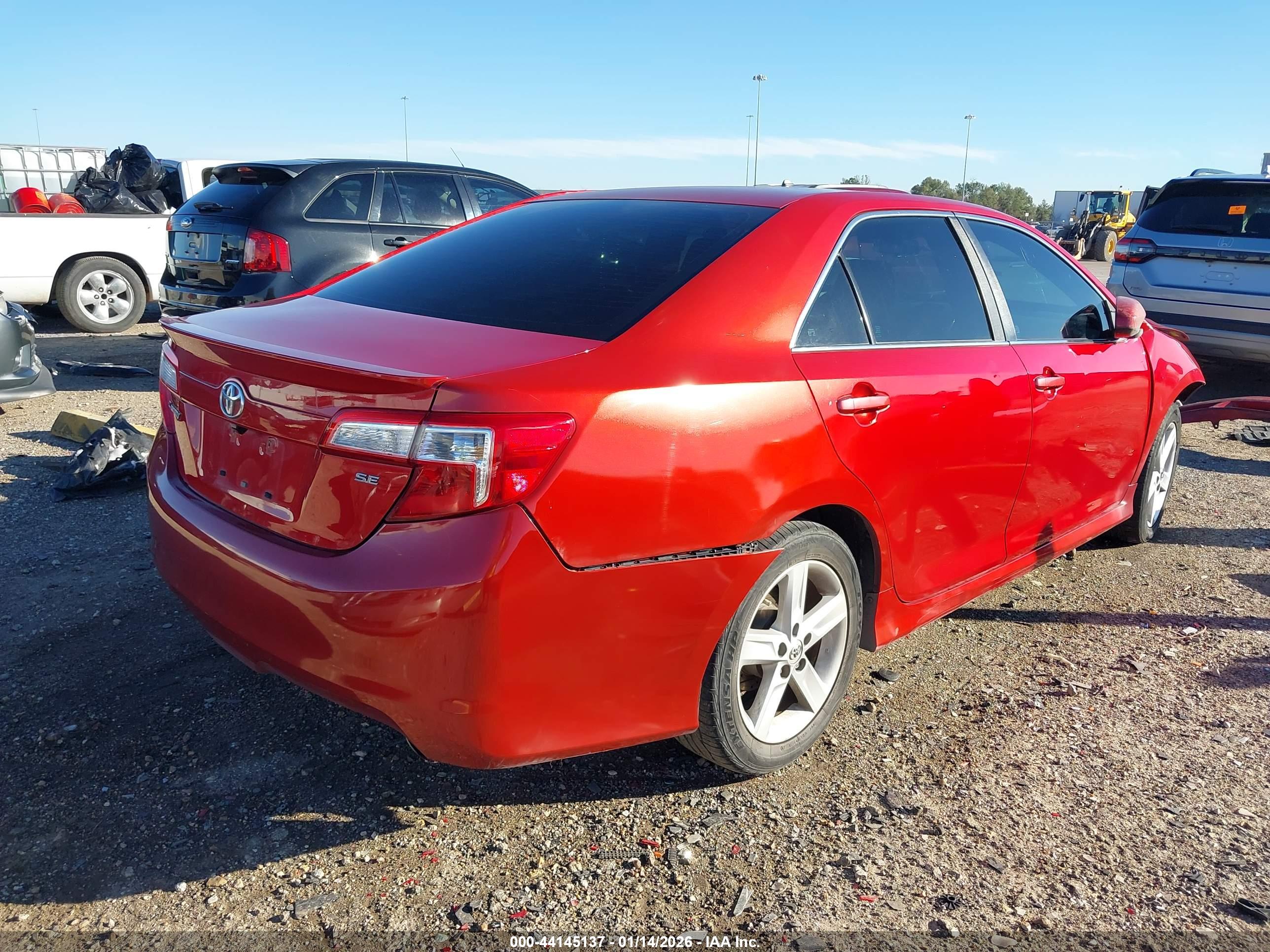 TOYOTA CAMRY image 4