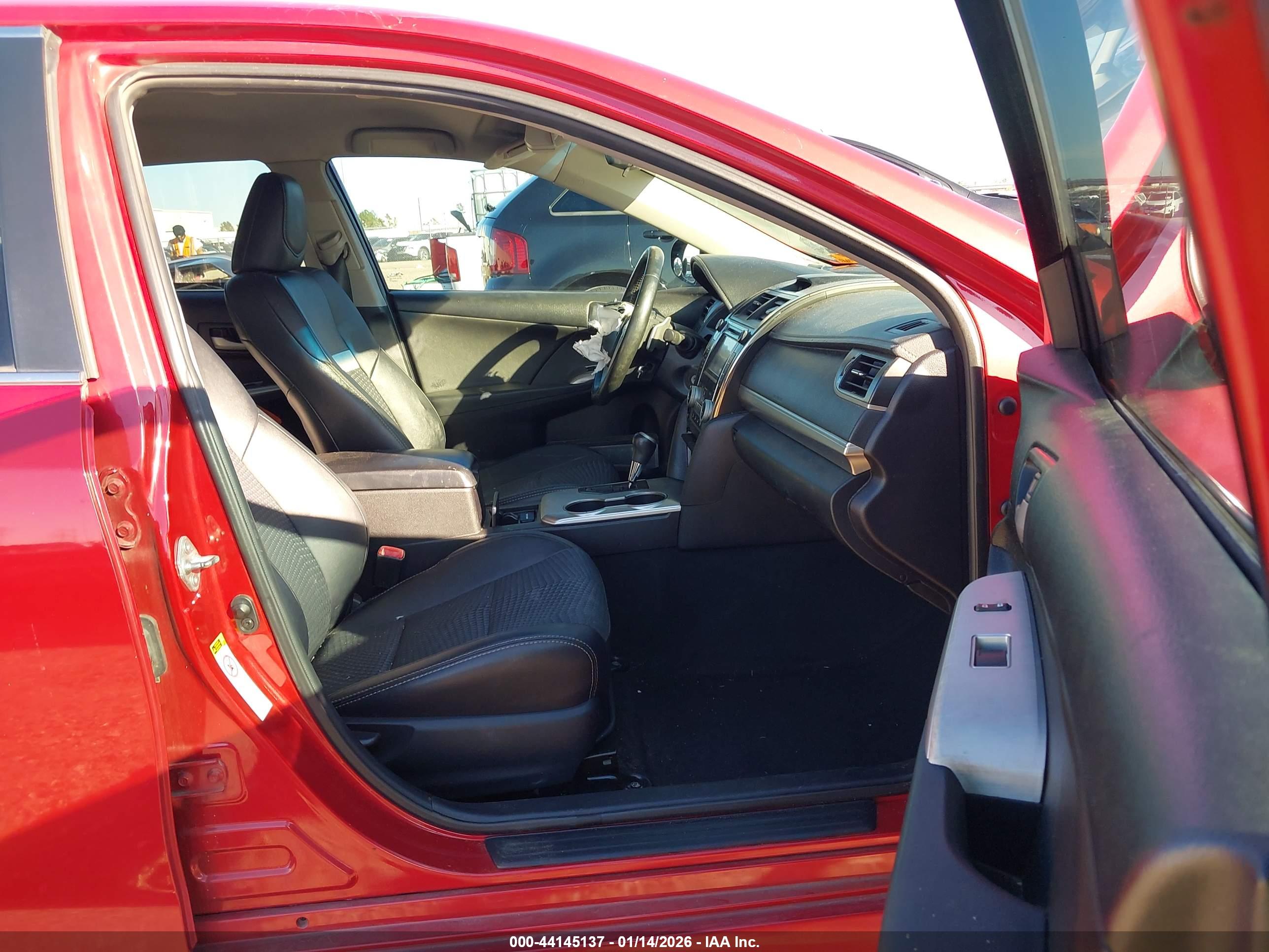 TOYOTA CAMRY image 5
