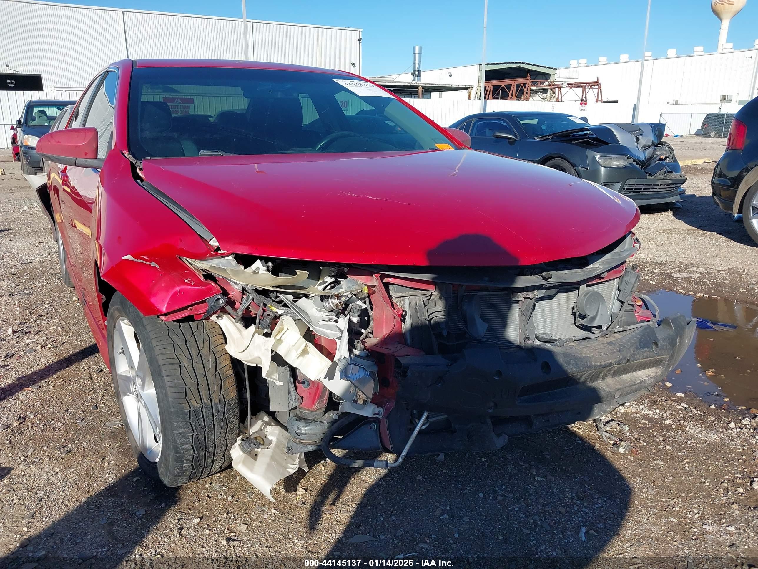 TOYOTA CAMRY image 6