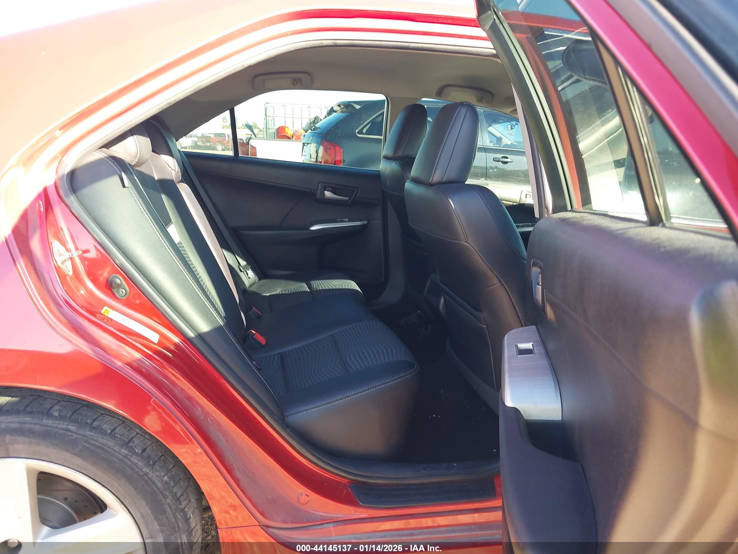 TOYOTA CAMRY image 8
