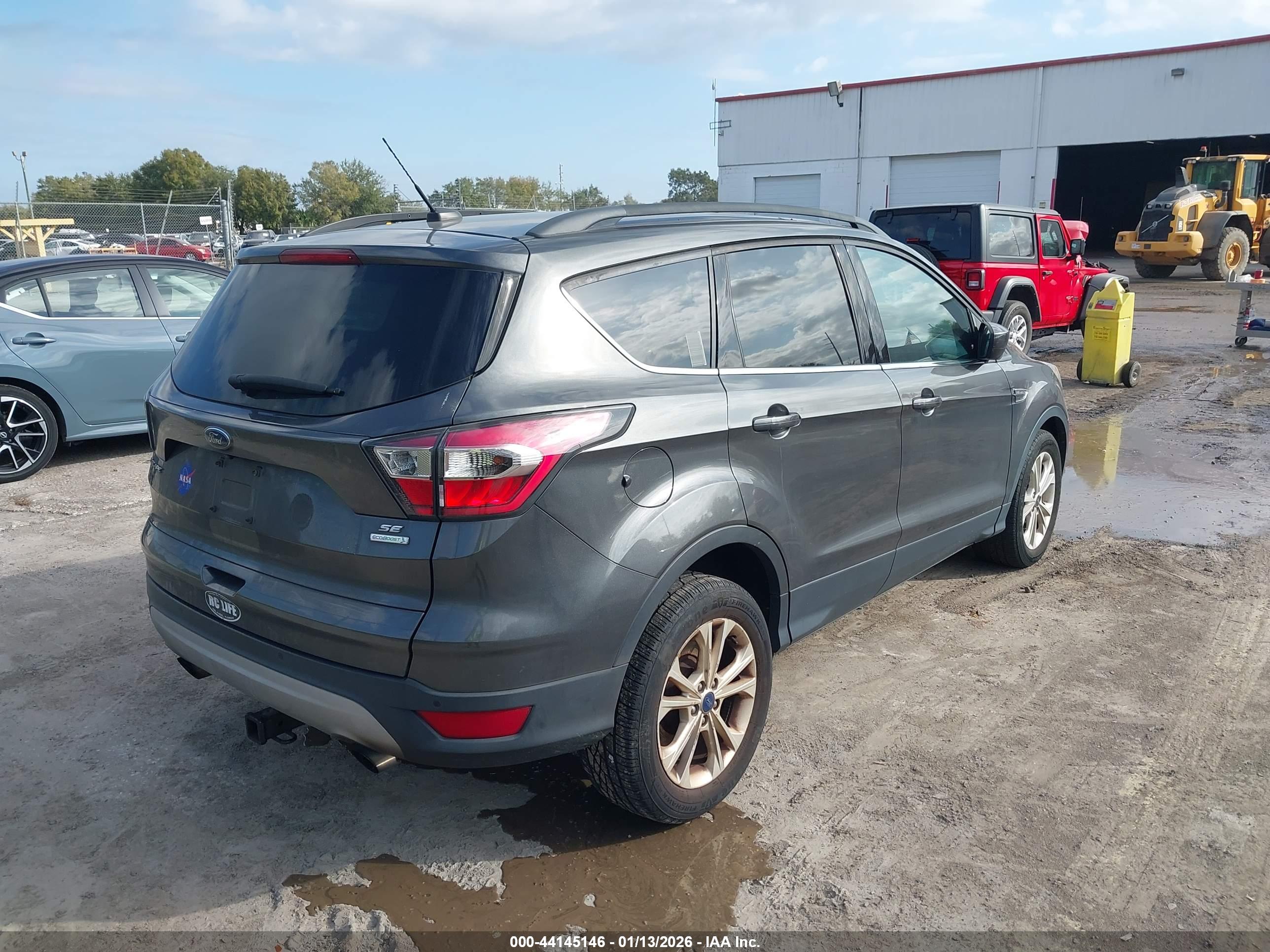 FORD ESCAPE image 4