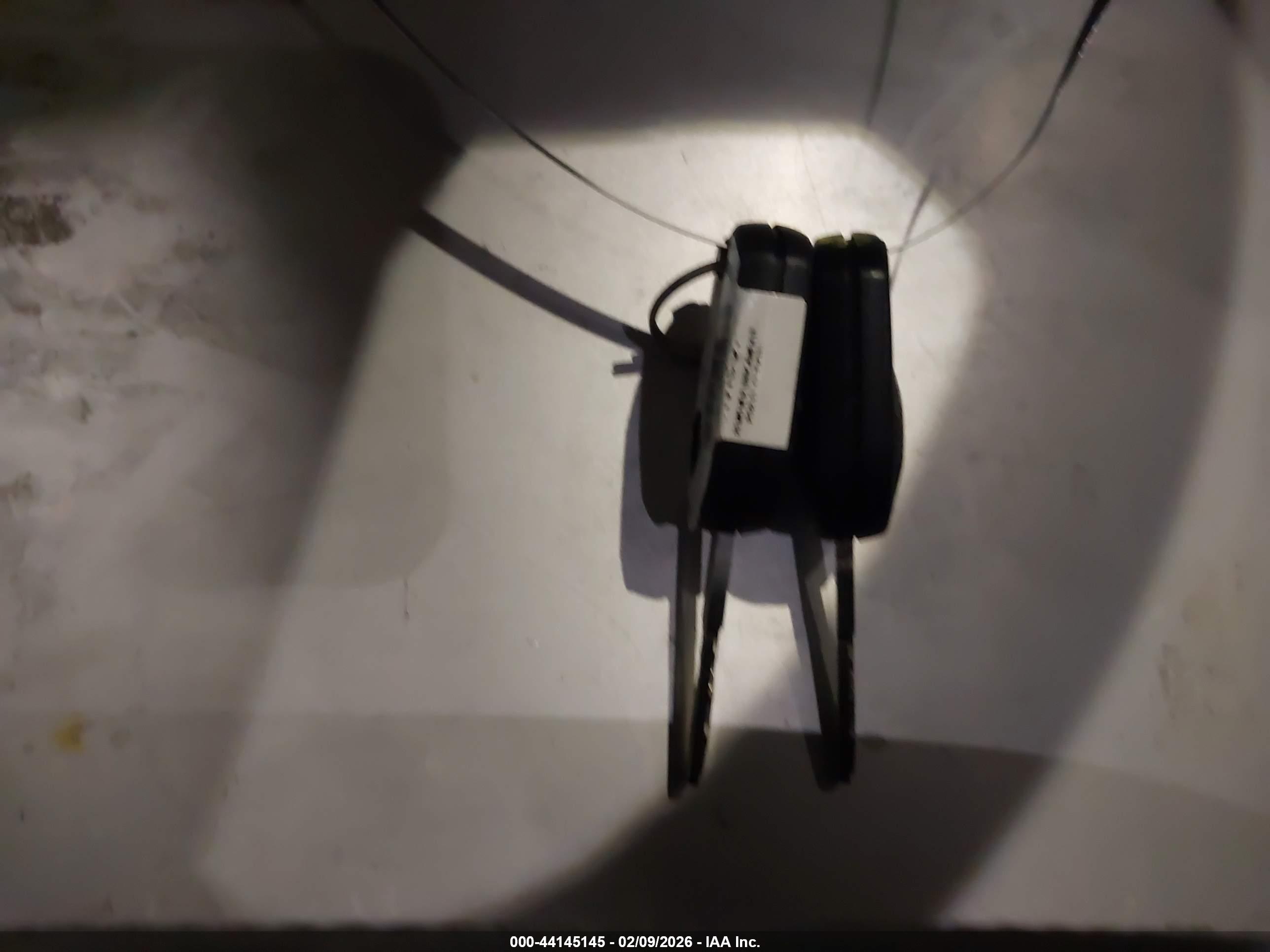 FORD ESCAPE image 11