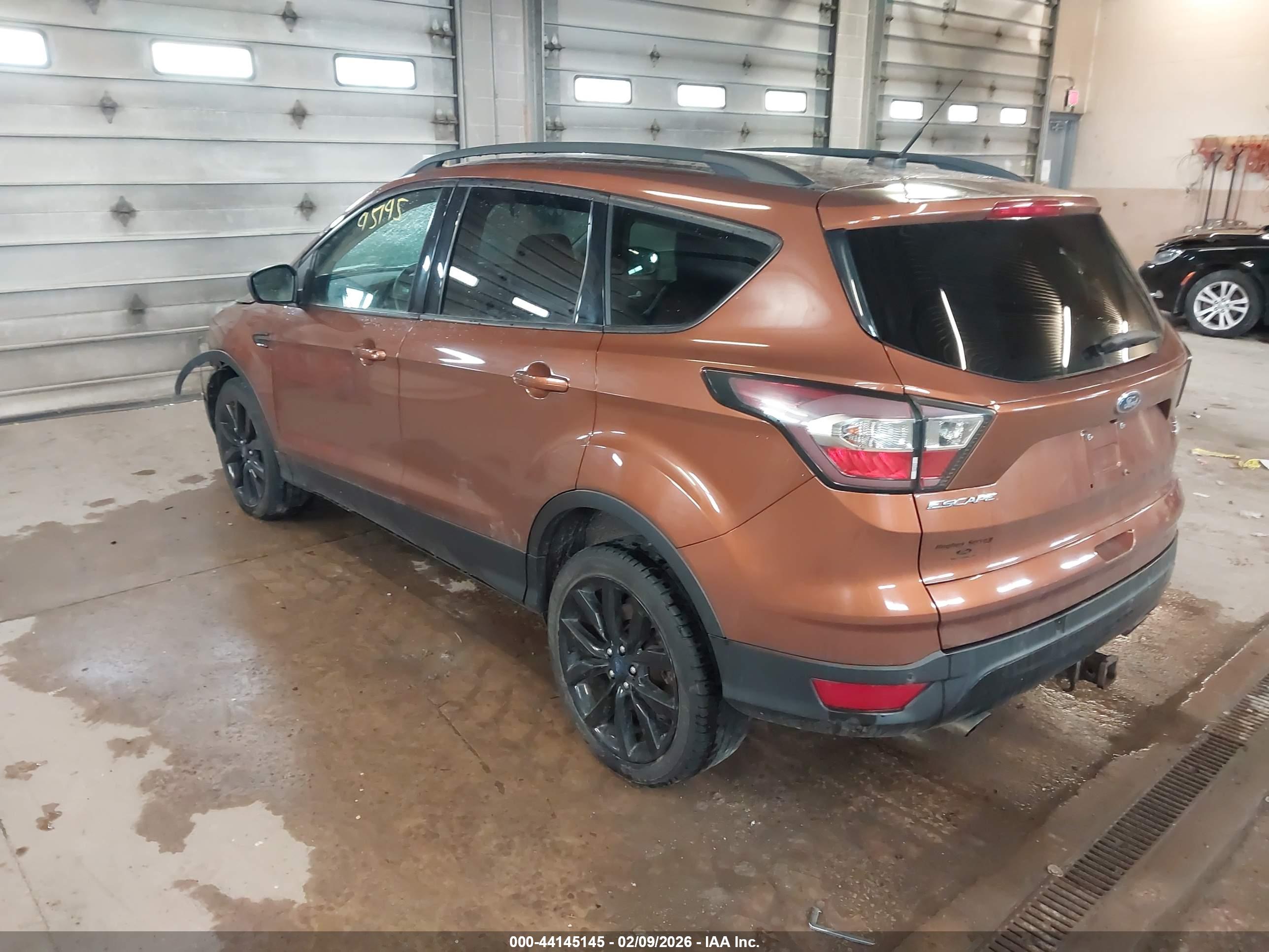 FORD ESCAPE image 3