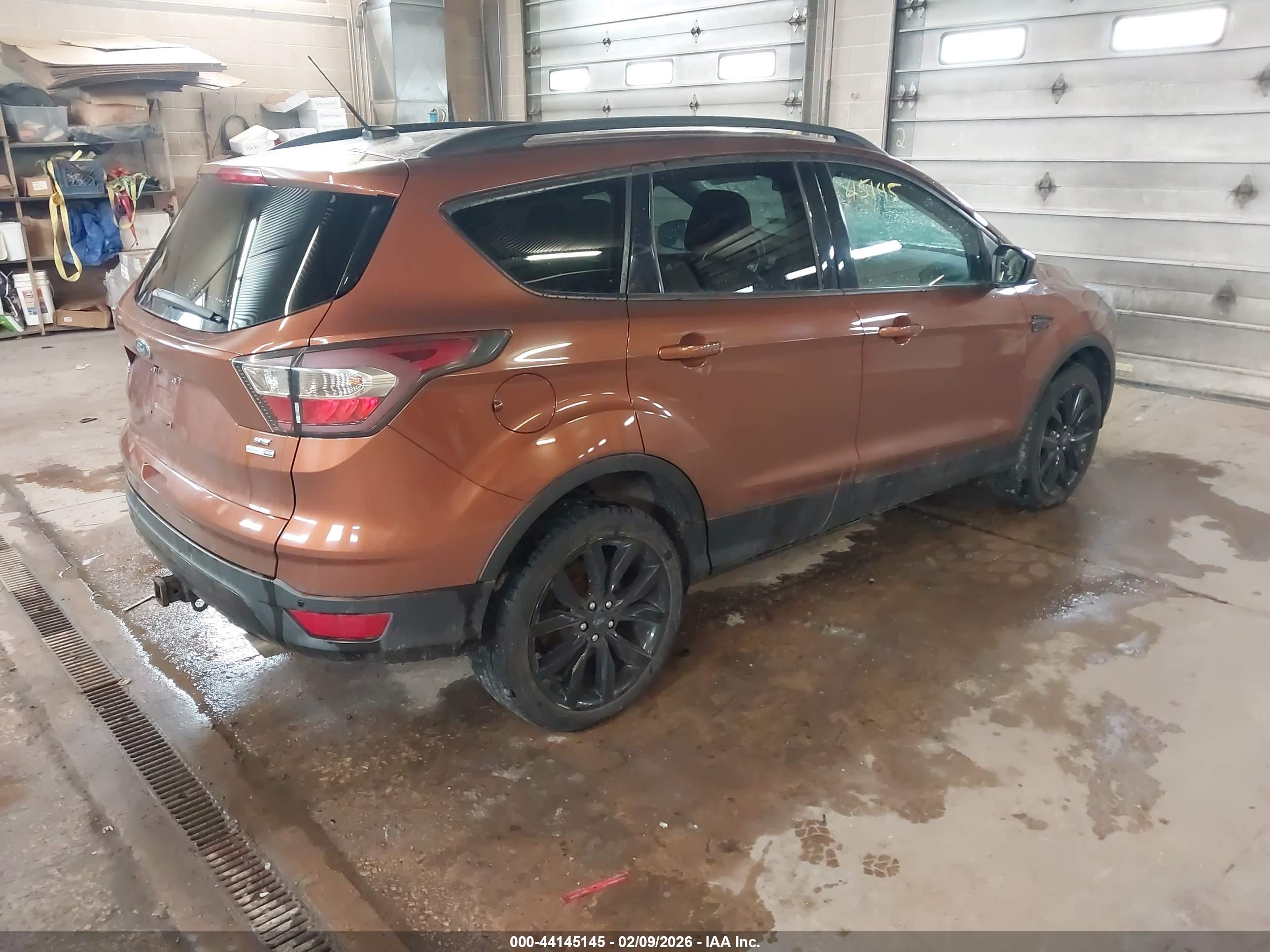 FORD ESCAPE image 4
