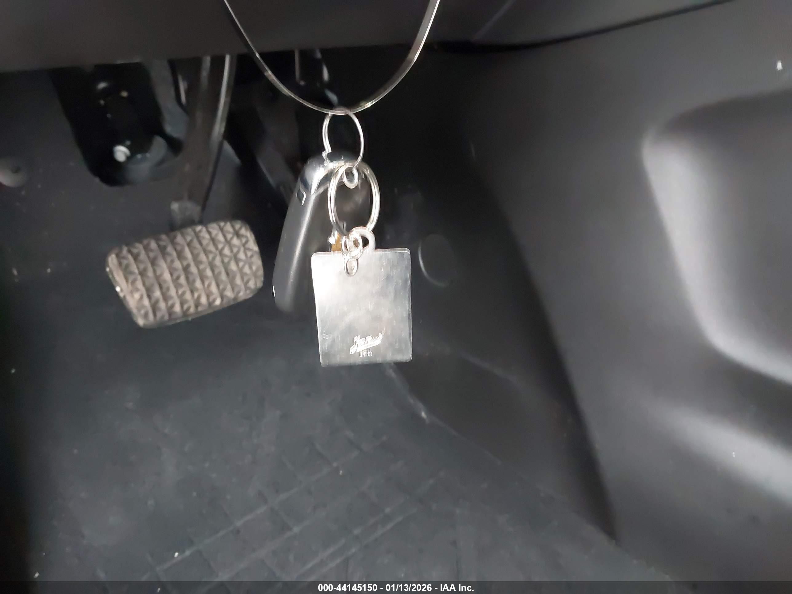 CHEVROLET EQUINOX image 11