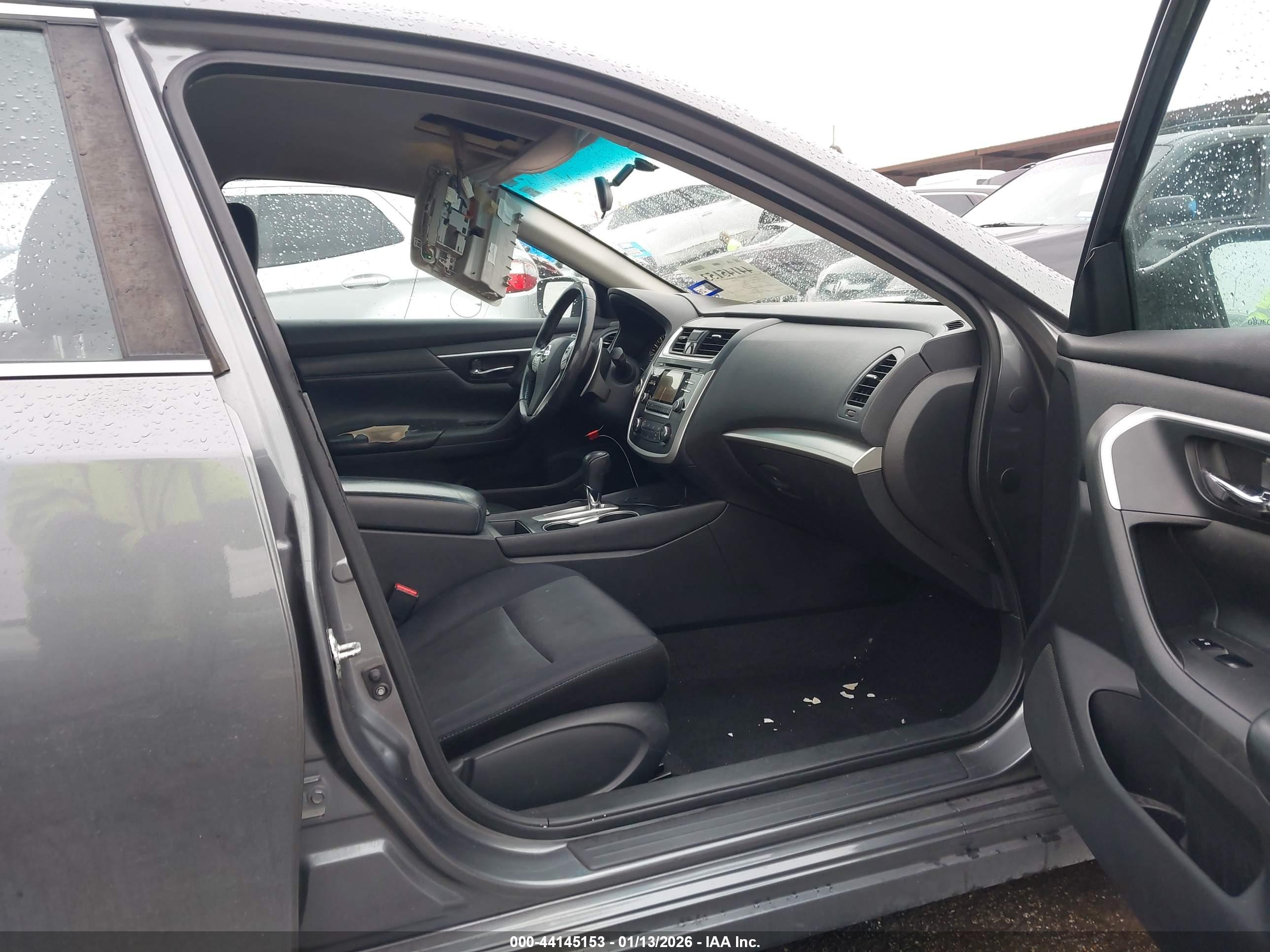 NISSAN ALTIMA image 5