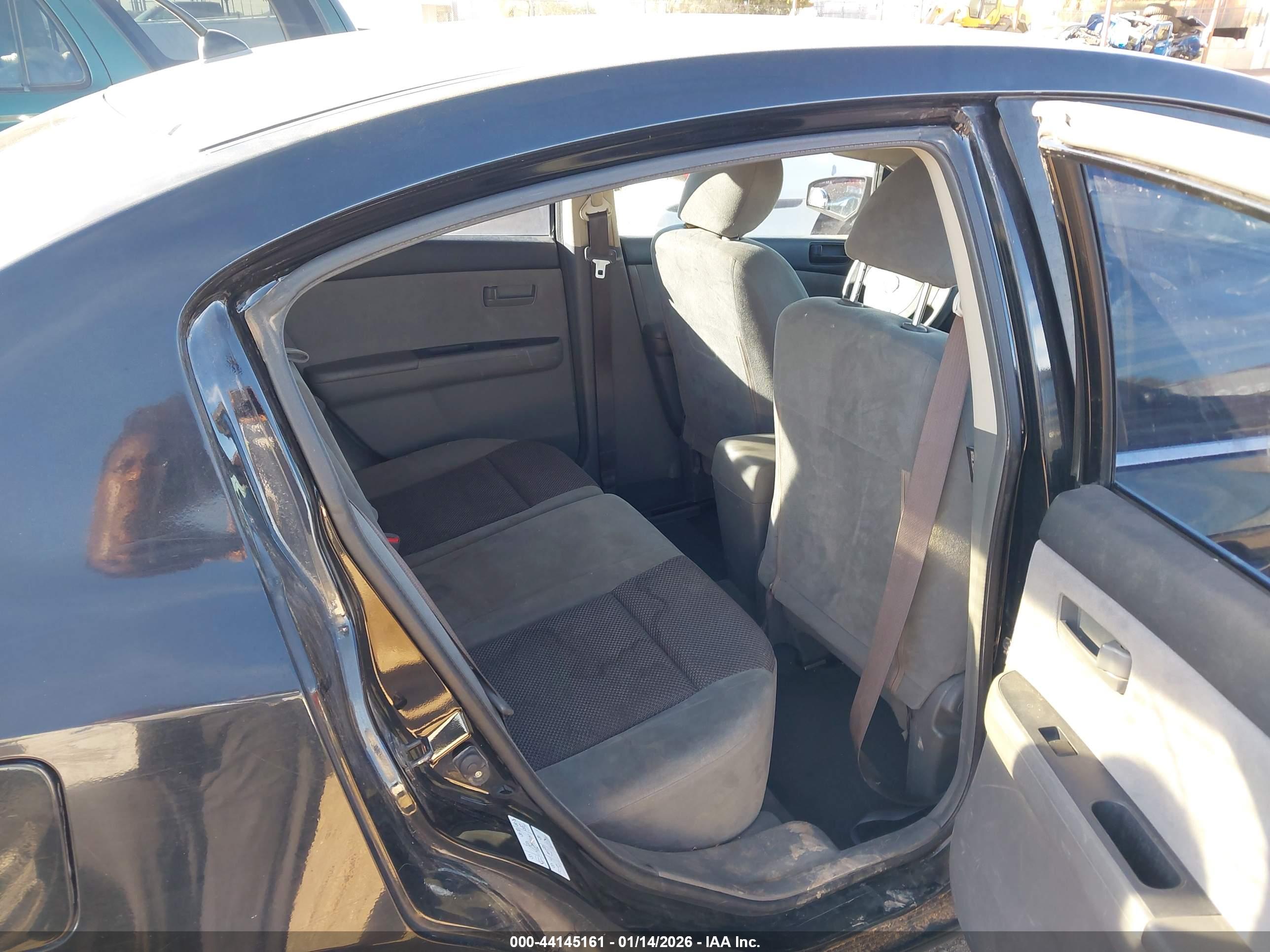 NISSAN SENTRA image 8
