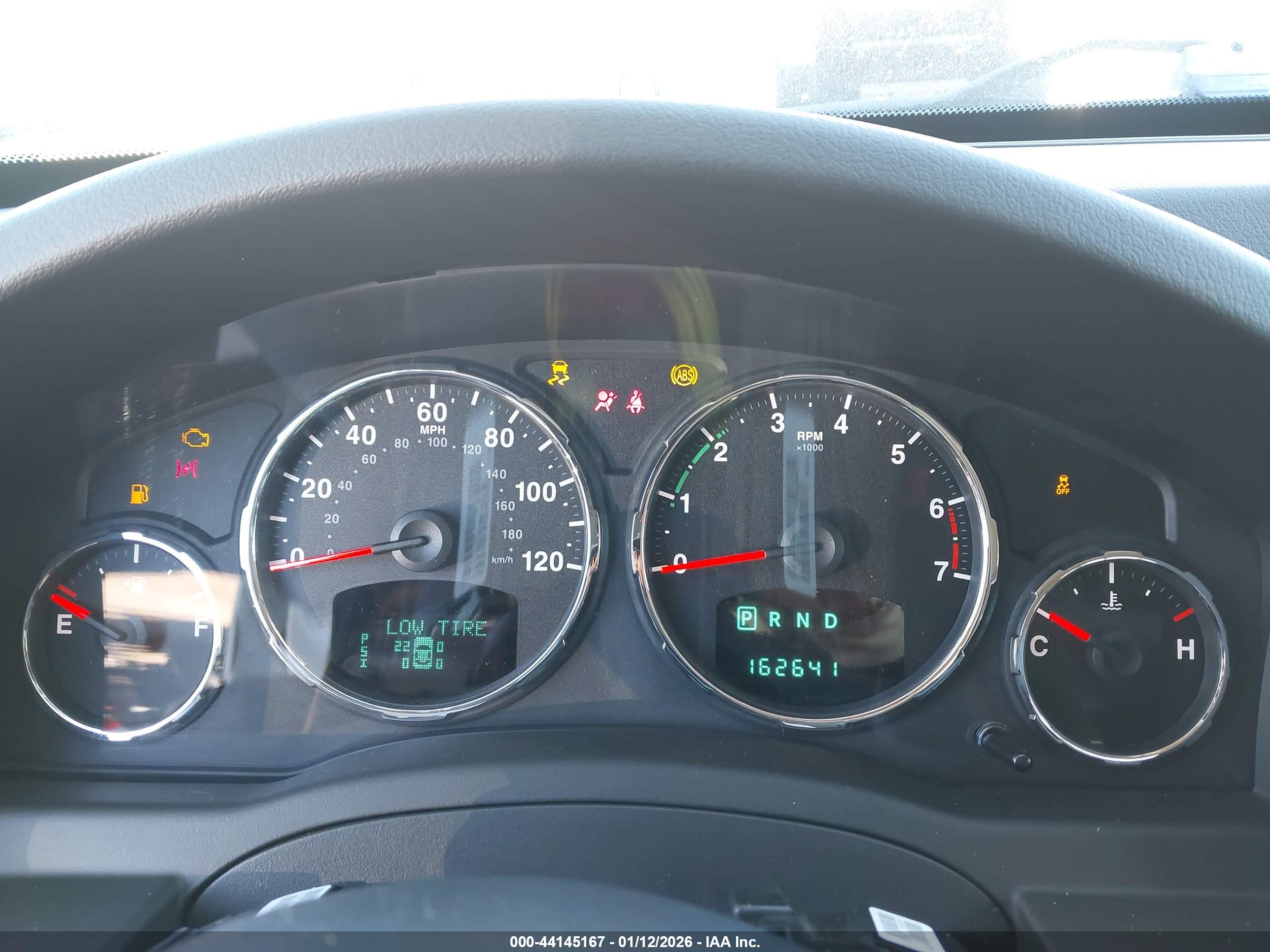 JEEP LIBERTY image 7