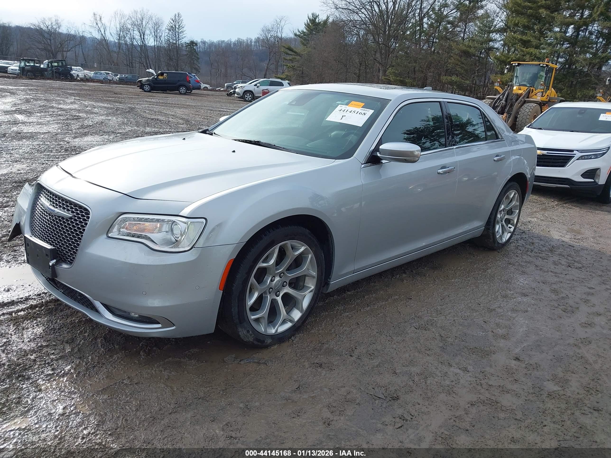 CHRYSLER 300 image 2