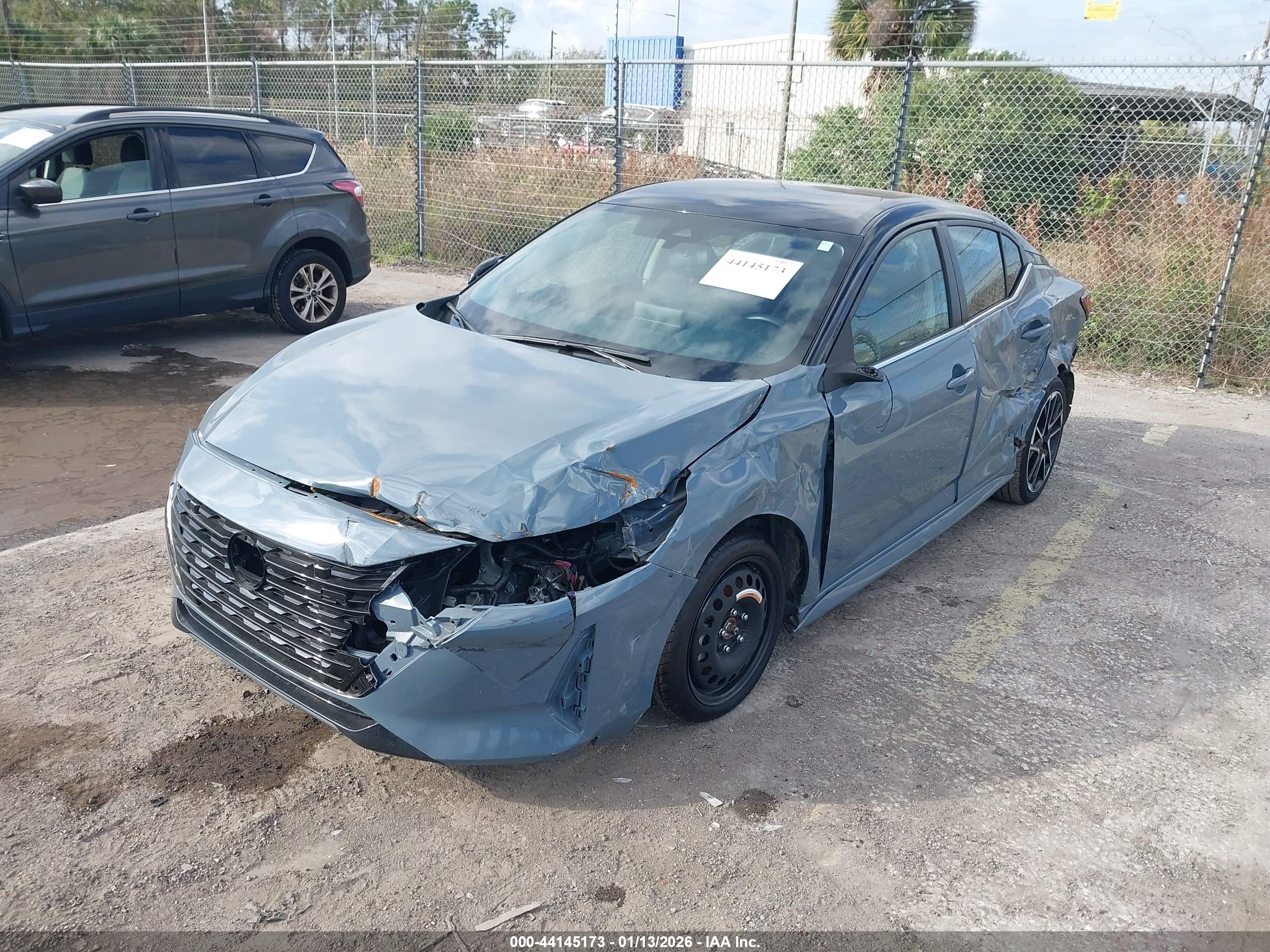 NISSAN SENTRA image 2