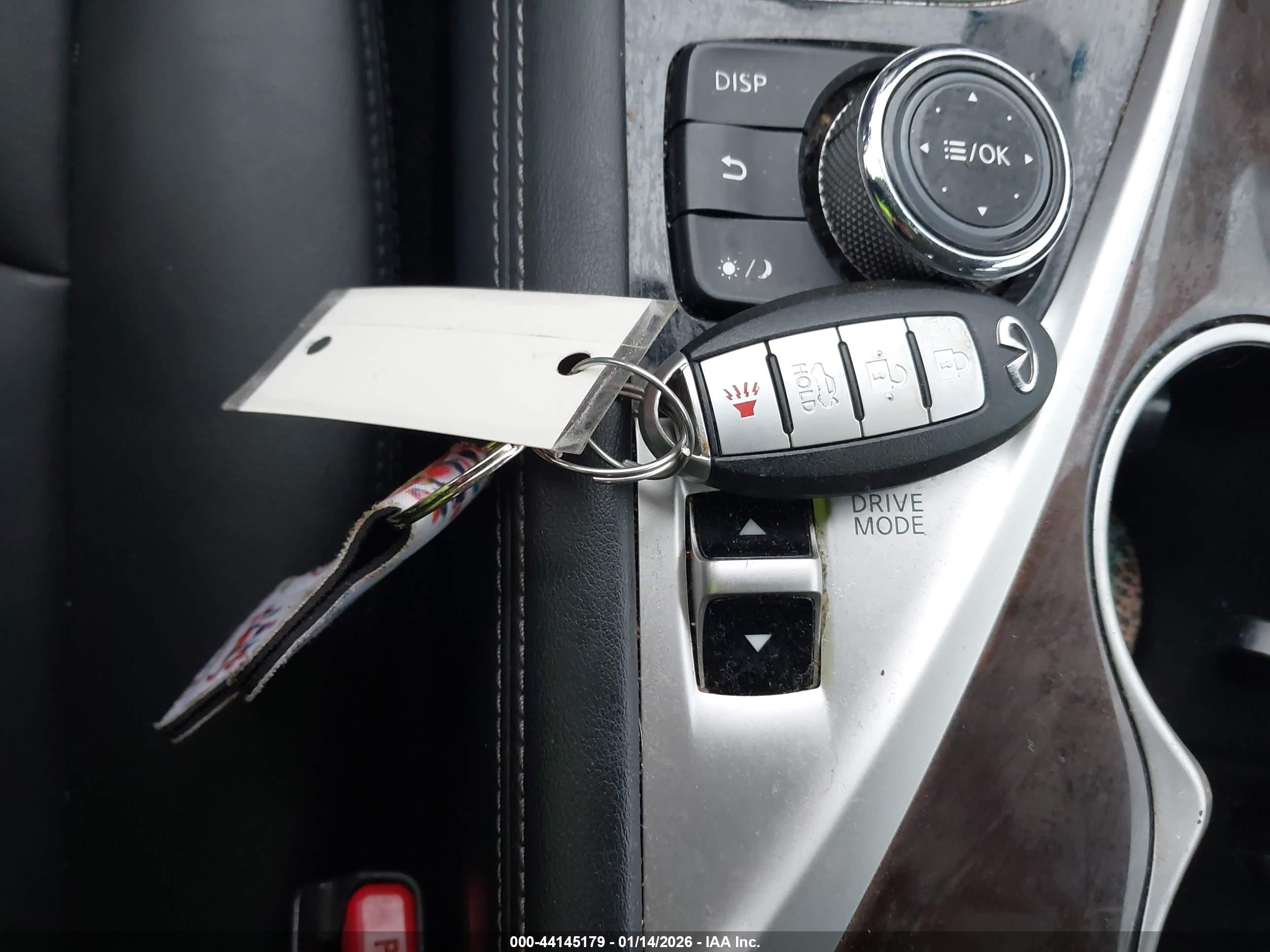 INFINITI Q50 image 11