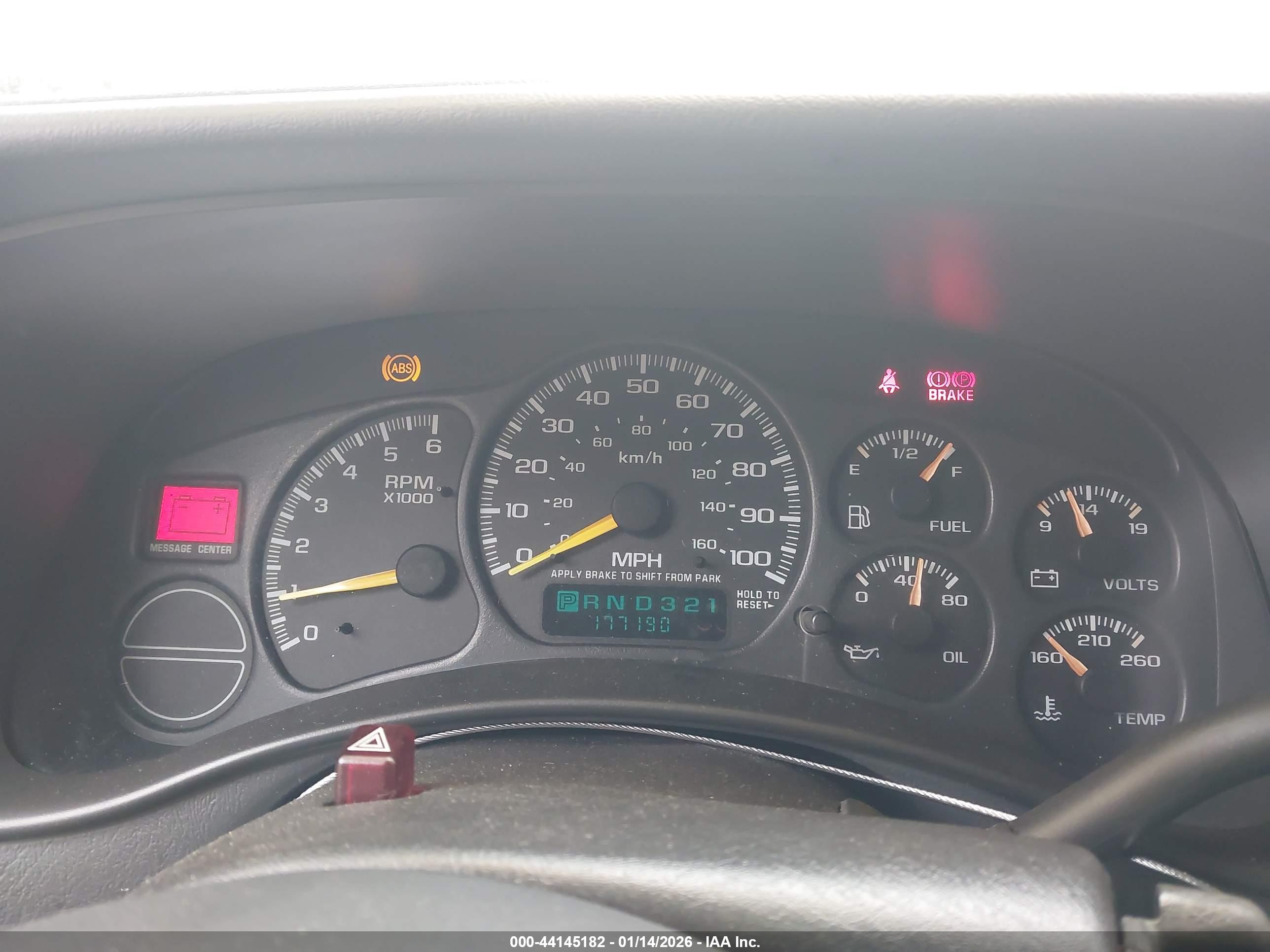 CHEVROLET SILVERADO image 7