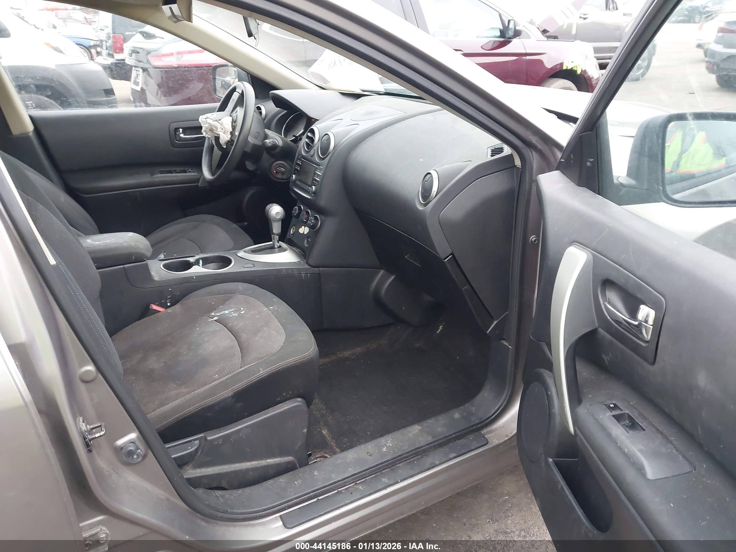 NISSAN ROGUE image 5