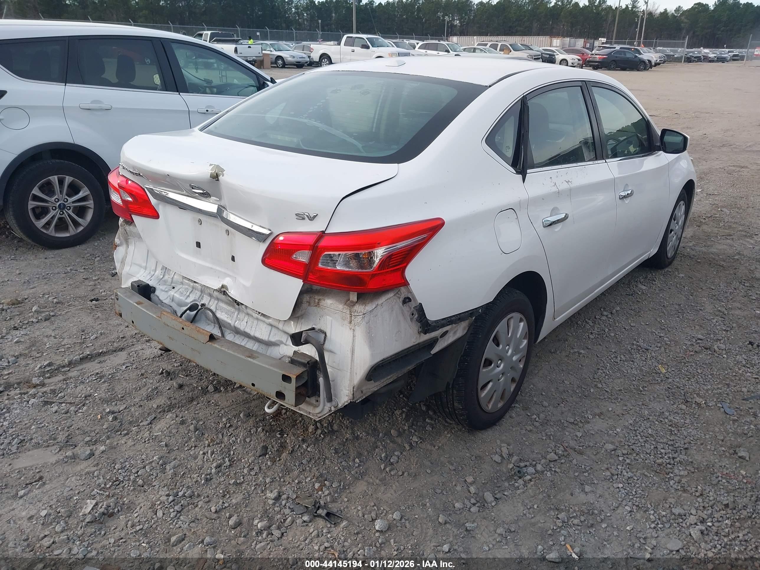 NISSAN SENTRA image 4