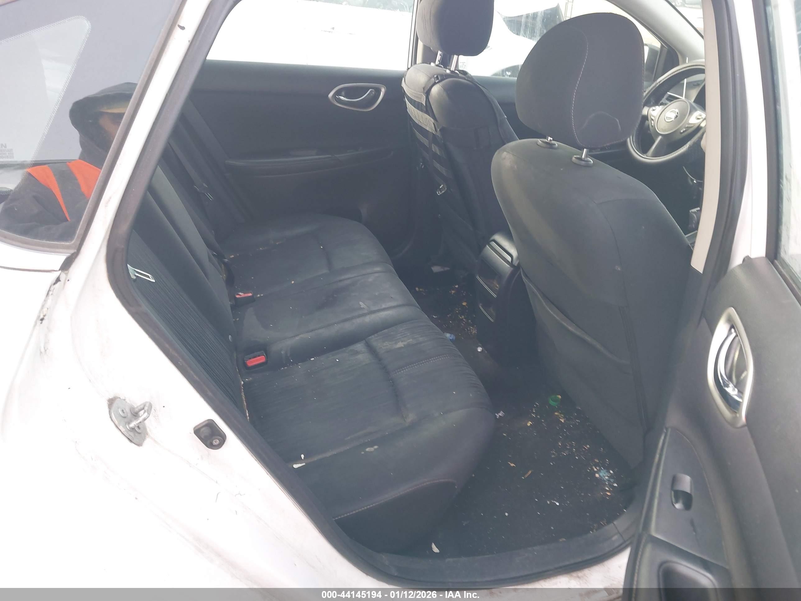 NISSAN SENTRA image 8