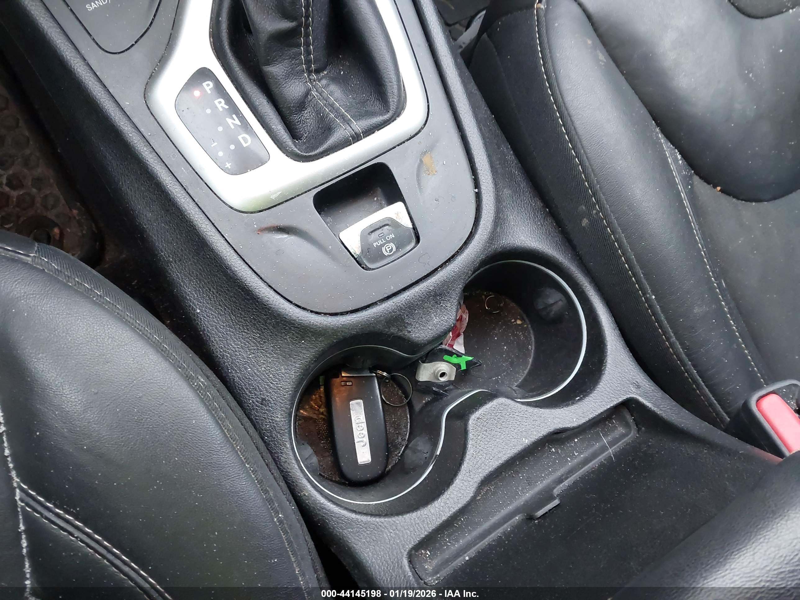 JEEP CHEROKEE image 11