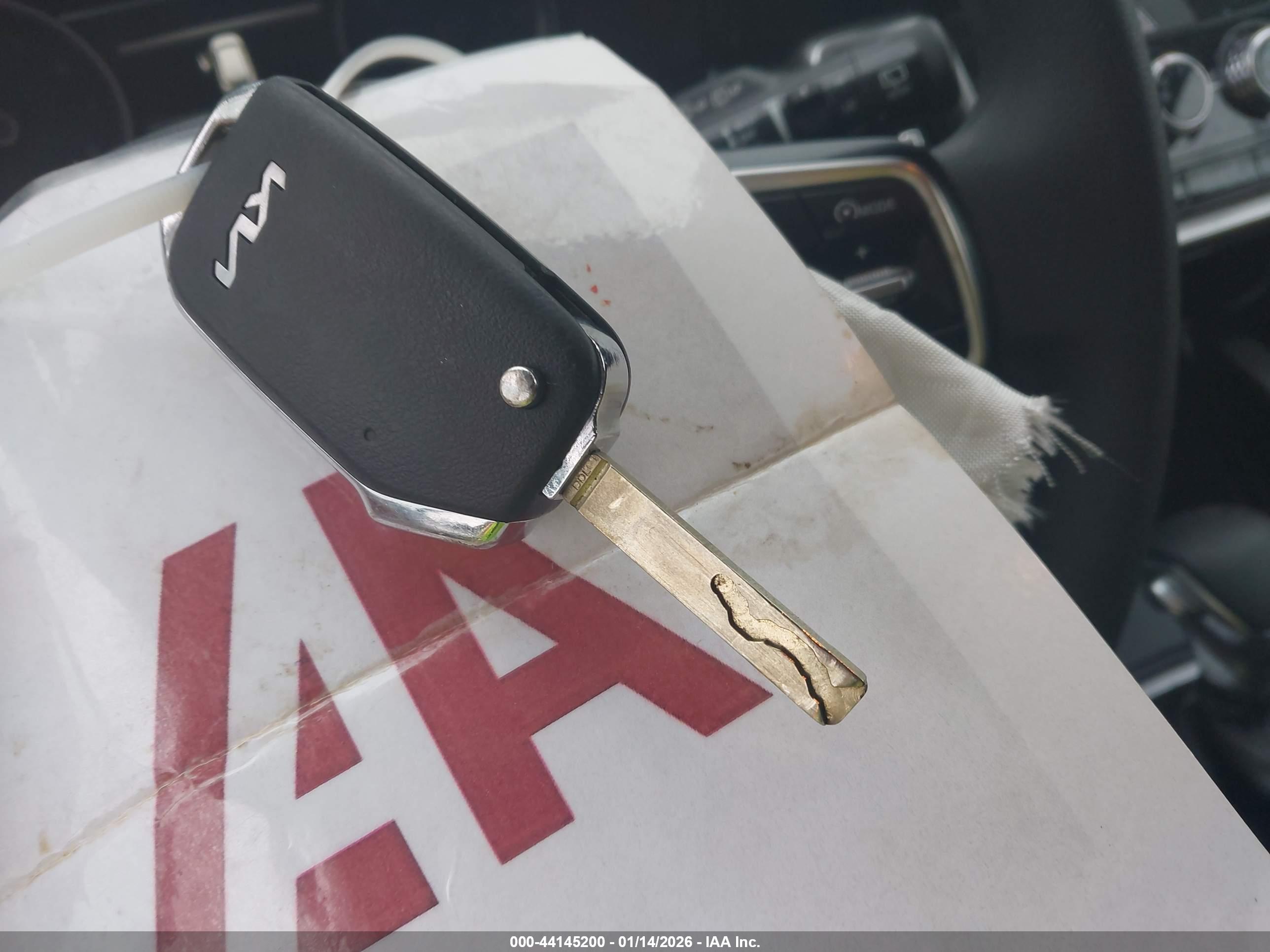 KIA SORENTO image 11