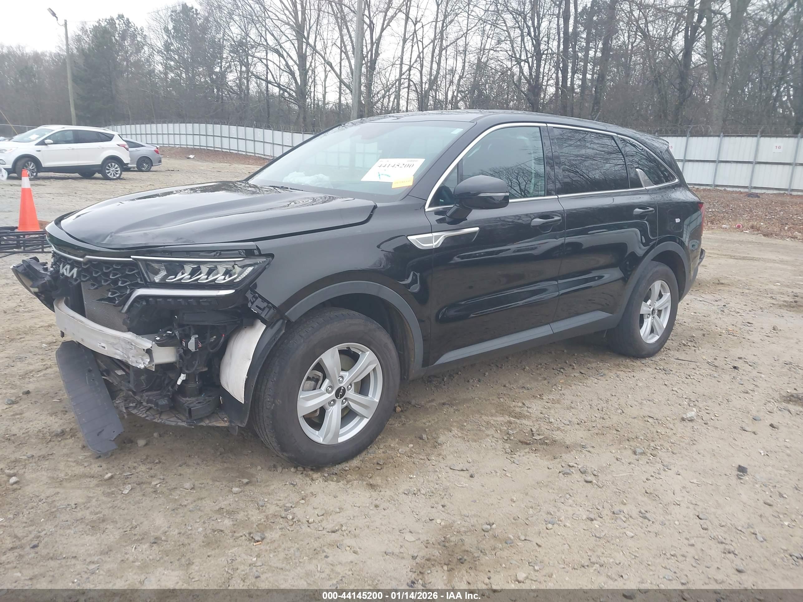 KIA SORENTO image 2
