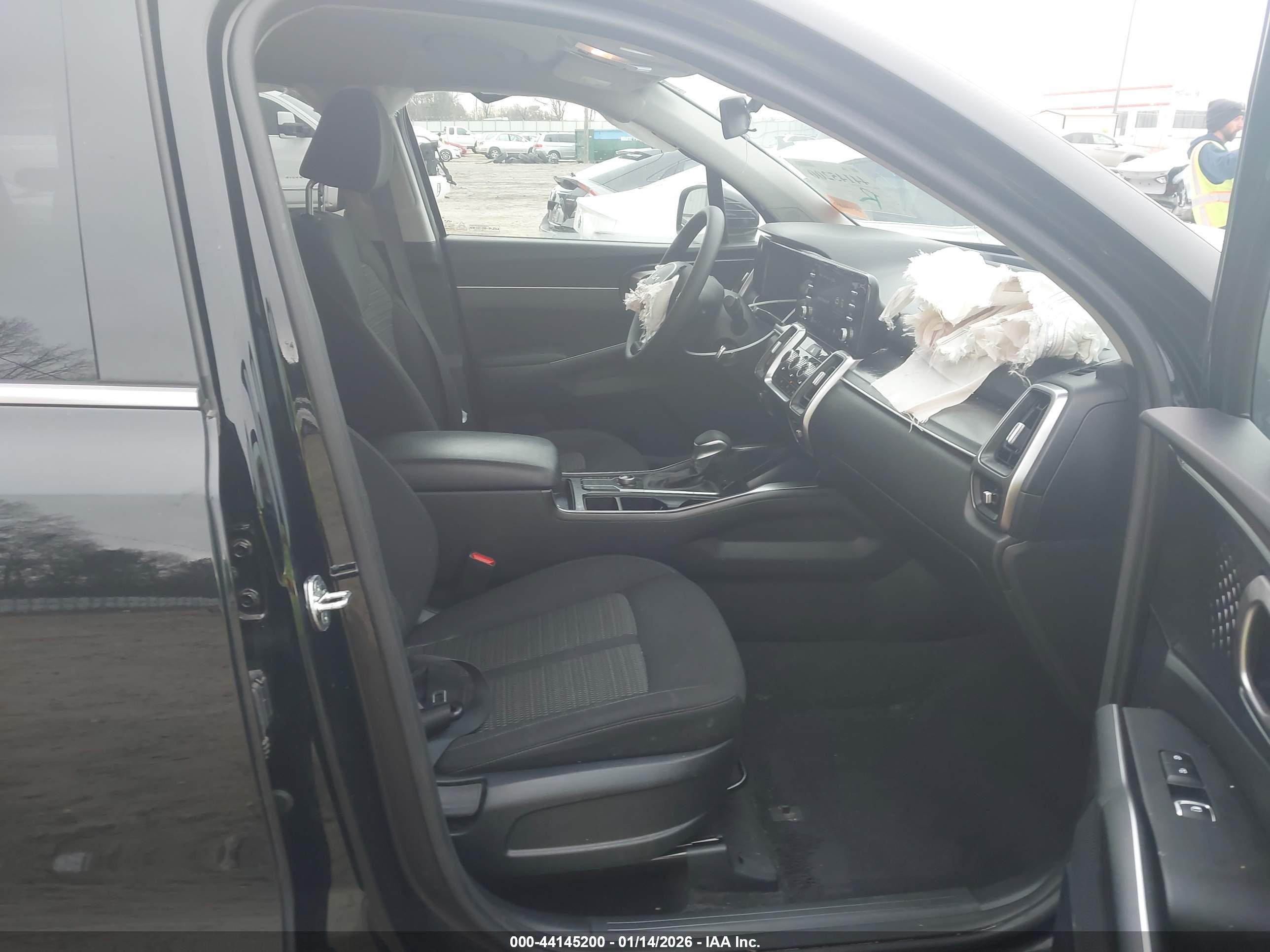 KIA SORENTO image 5