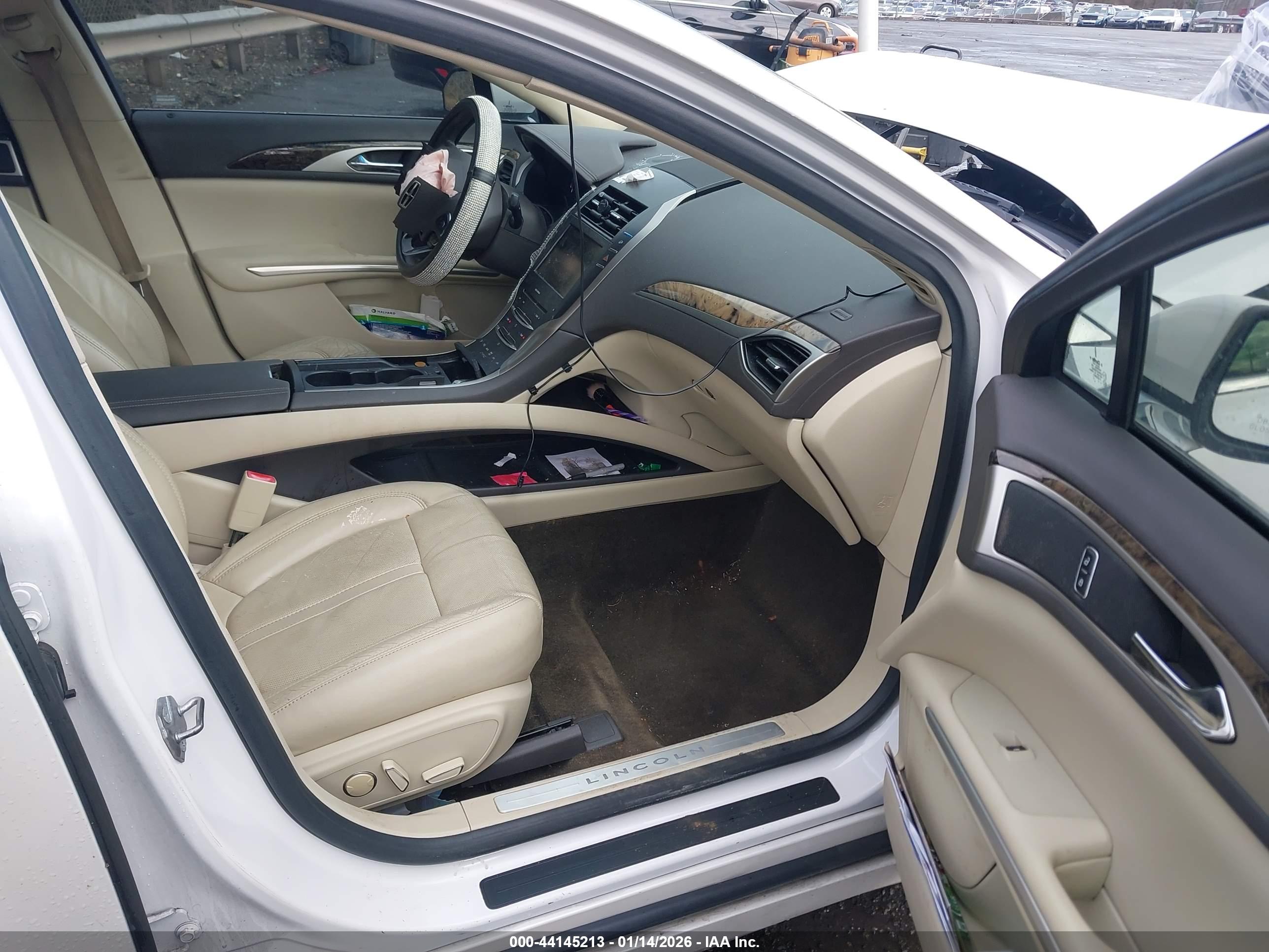 LINCOLN MKZ image 5