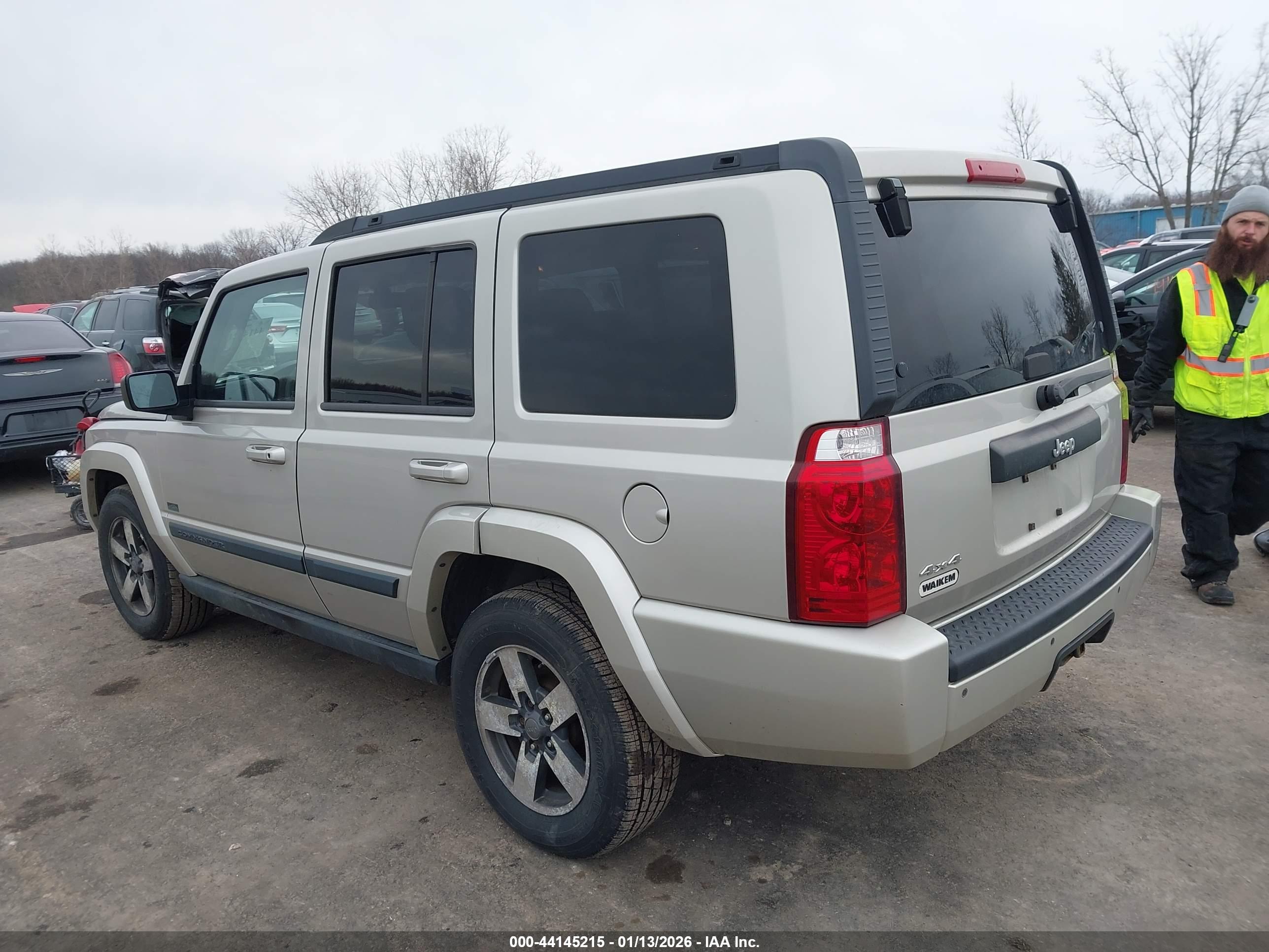 JEEP COMMANDER image 3