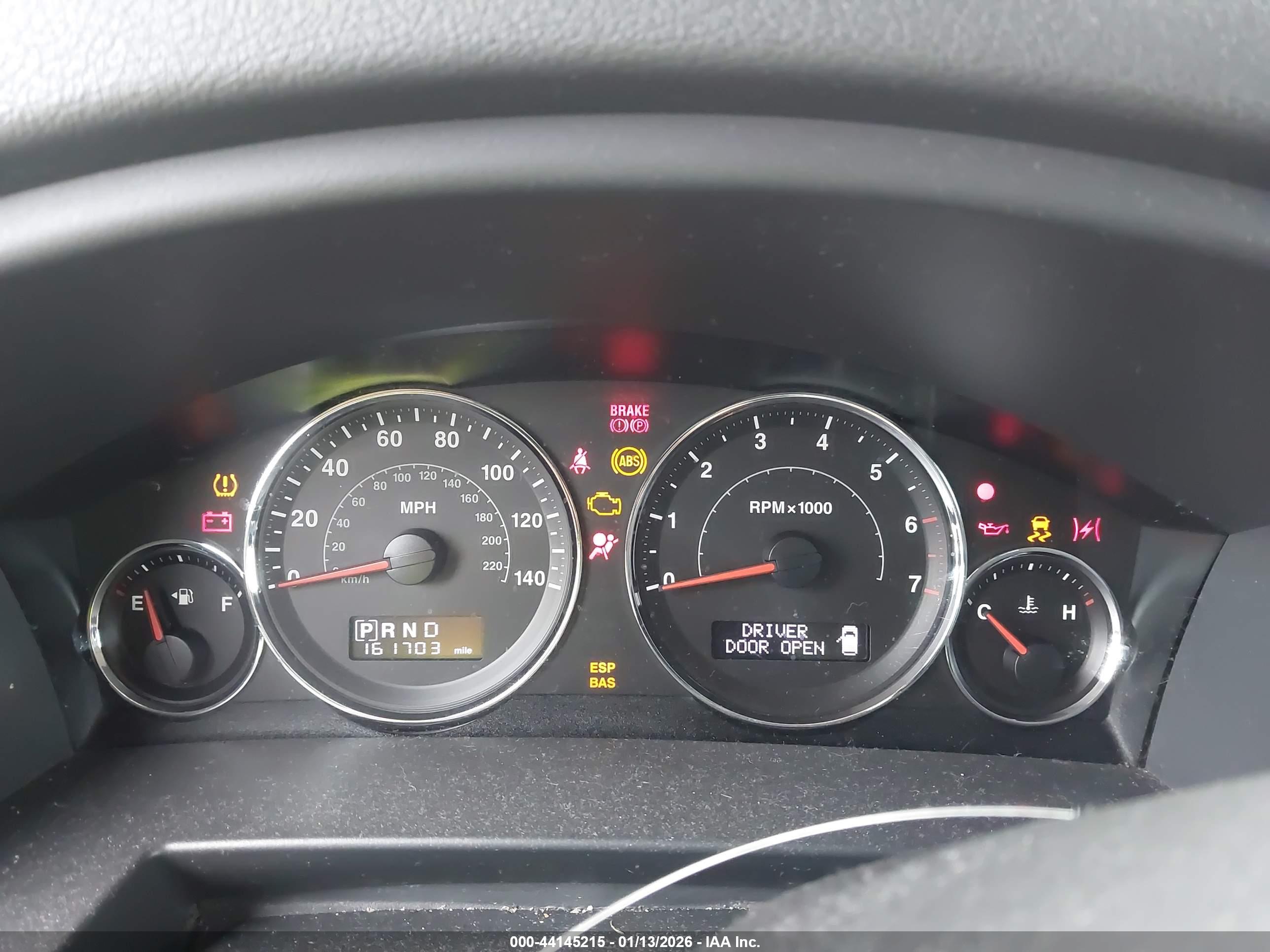 JEEP COMMANDER image 7