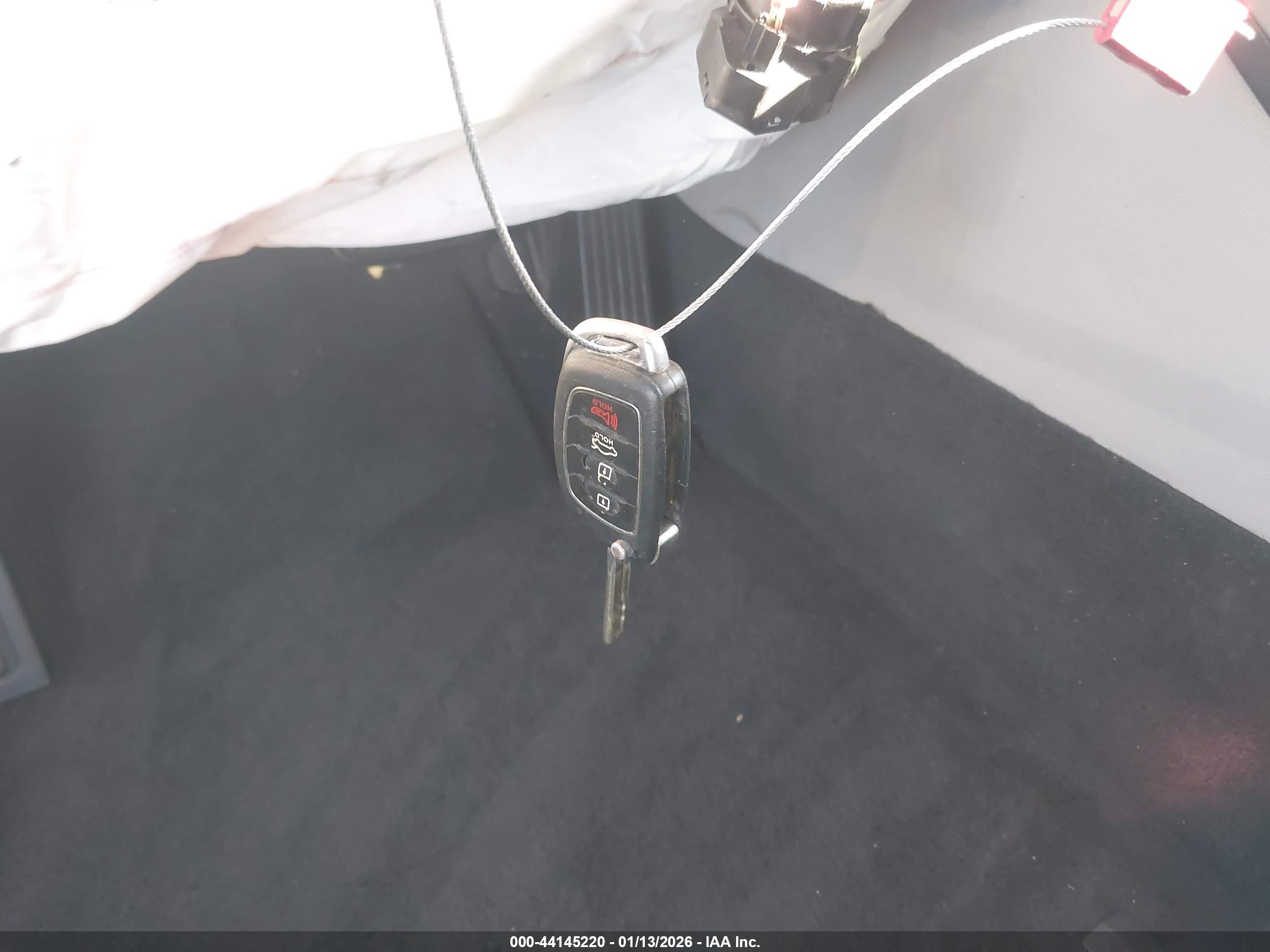 HYUNDAI SONATA image 11