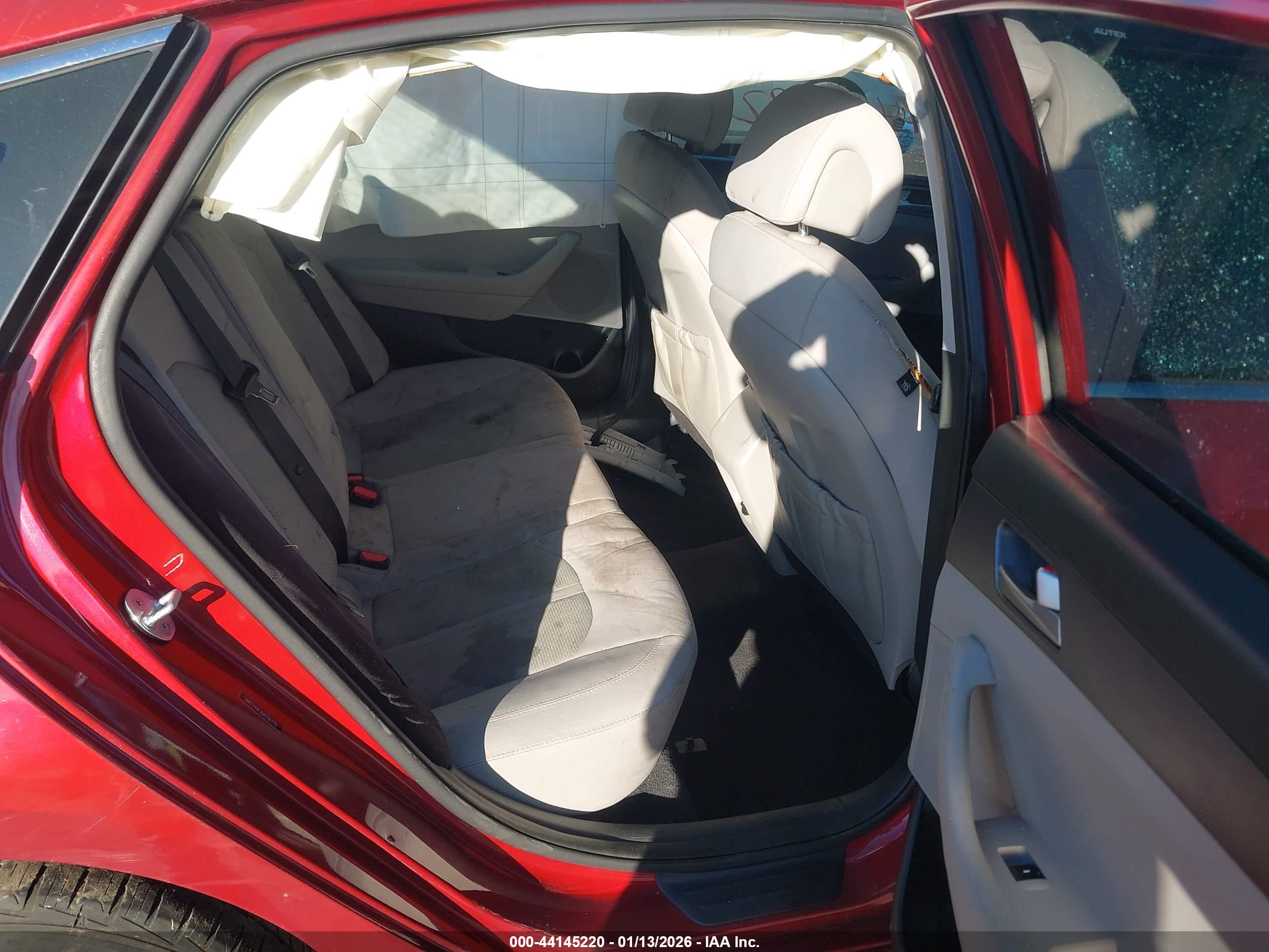 HYUNDAI SONATA image 8