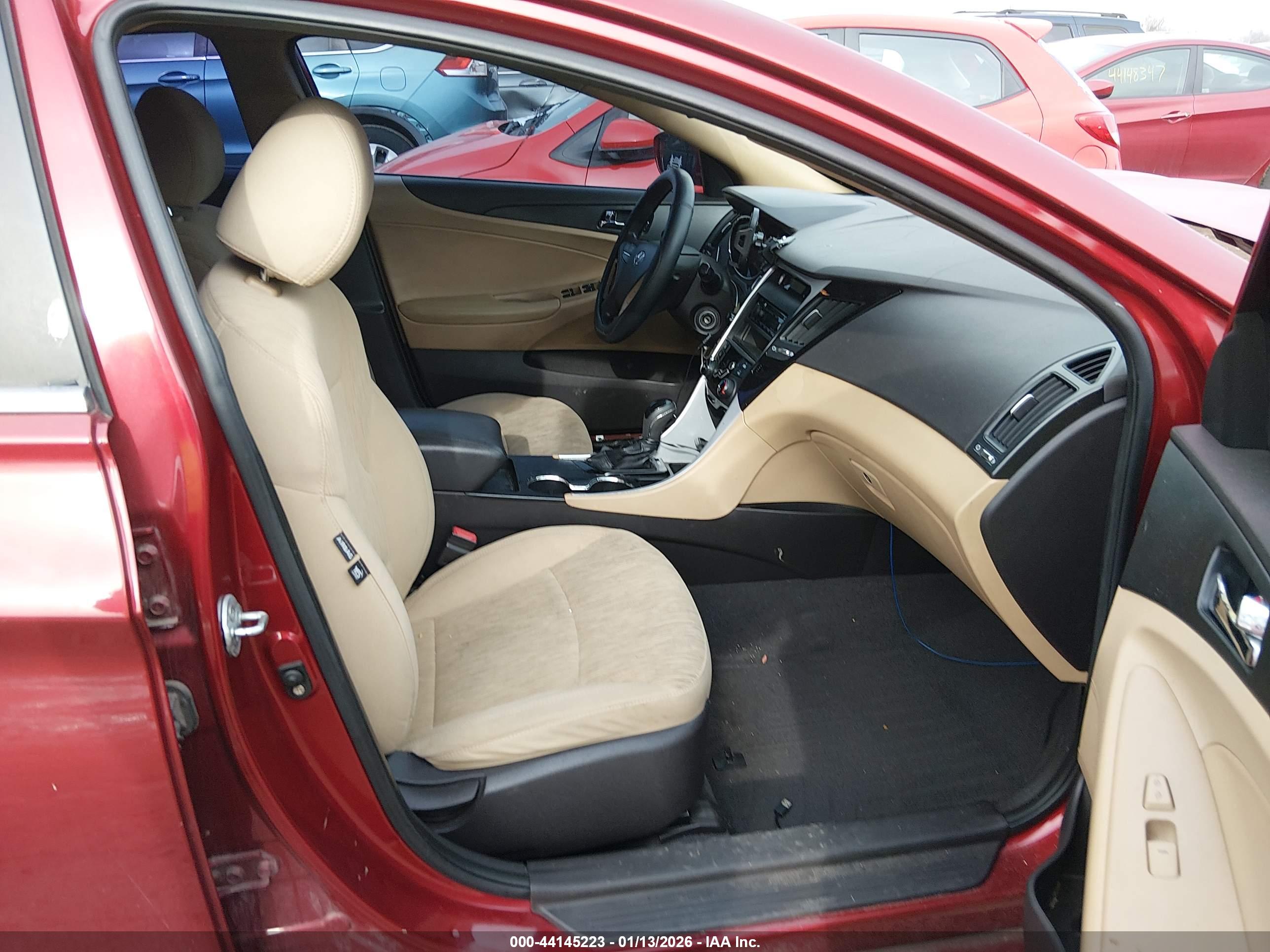HYUNDAI SONATA image 5