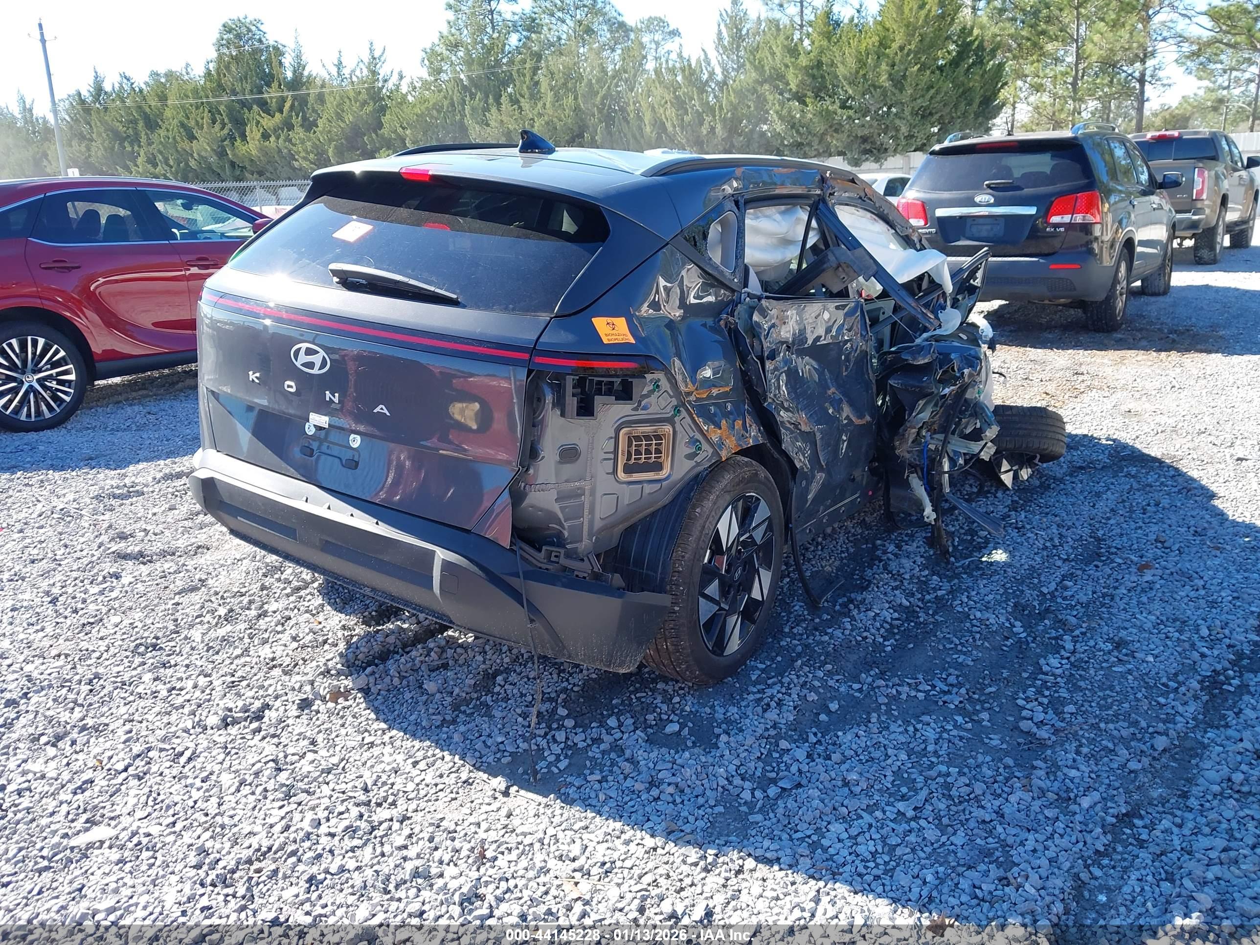 HYUNDAI KONA image 4