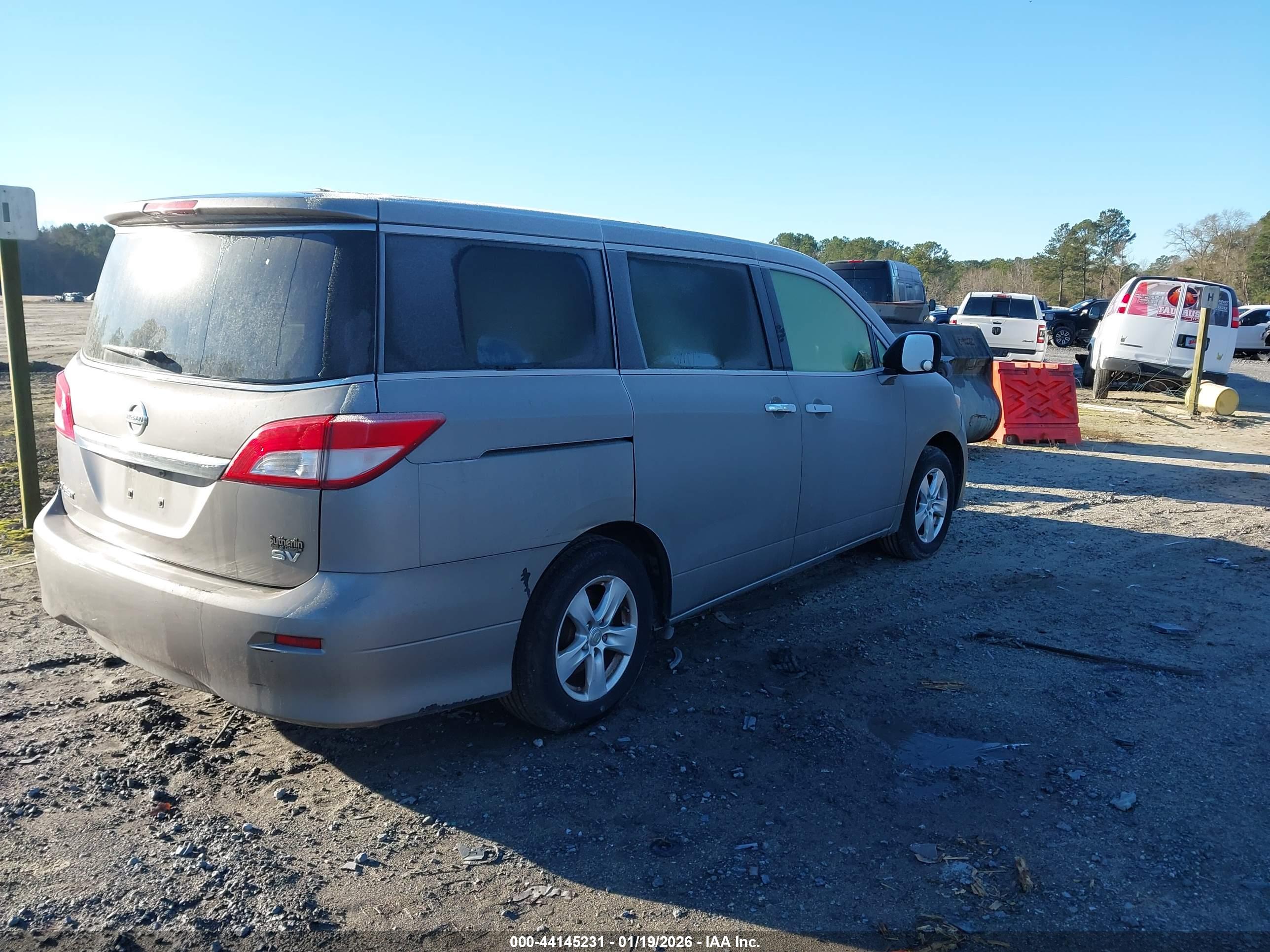 NISSAN QUEST image 4
