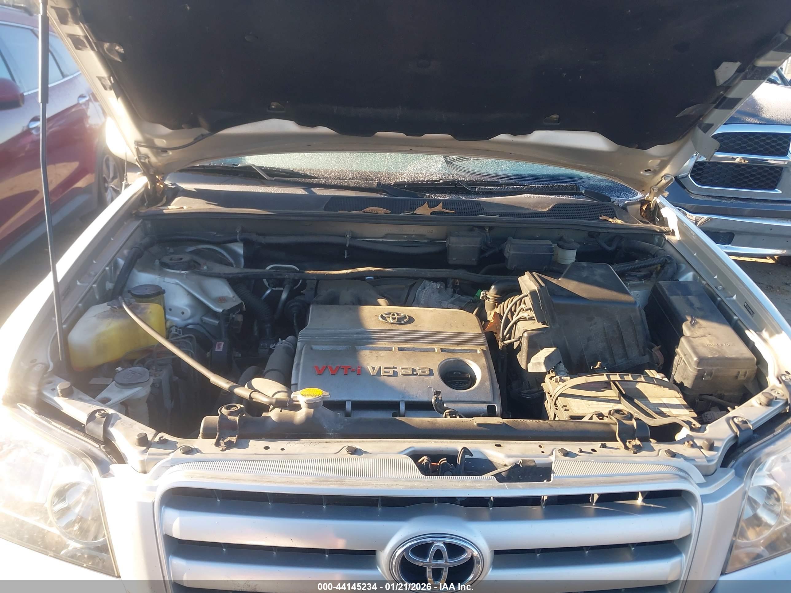 TOYOTA HIGHLANDER image 10