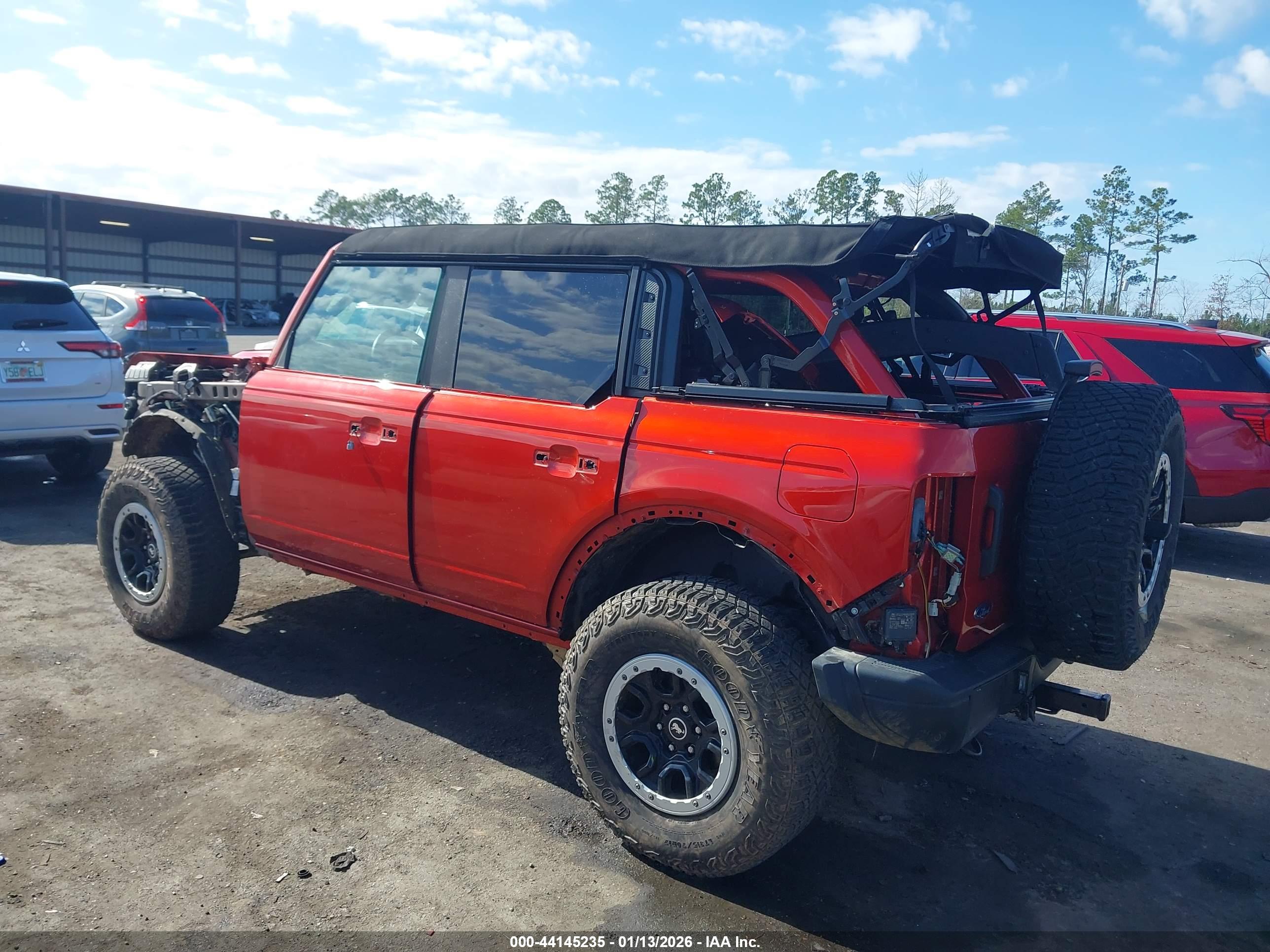 FORD BRONCO image 3