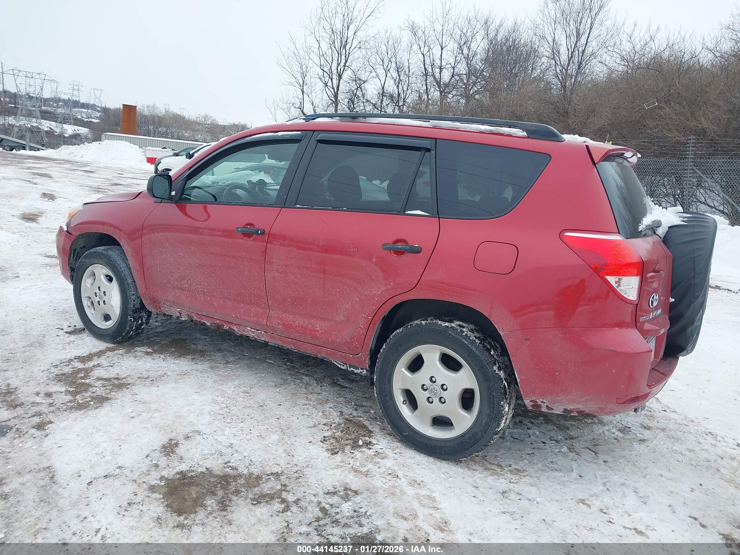 TOYOTA RAV4 image 3