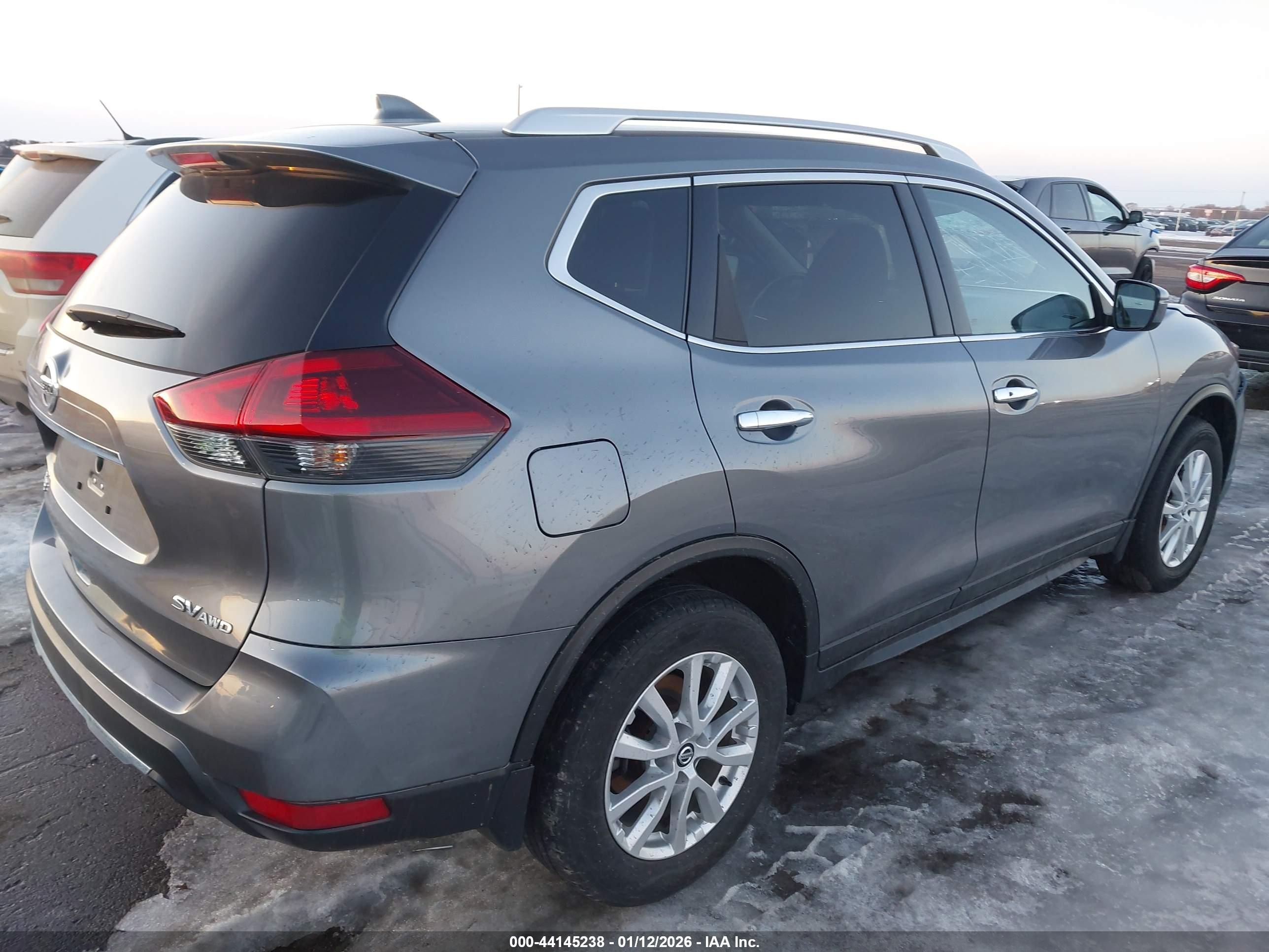 NISSAN ROGUE image 4