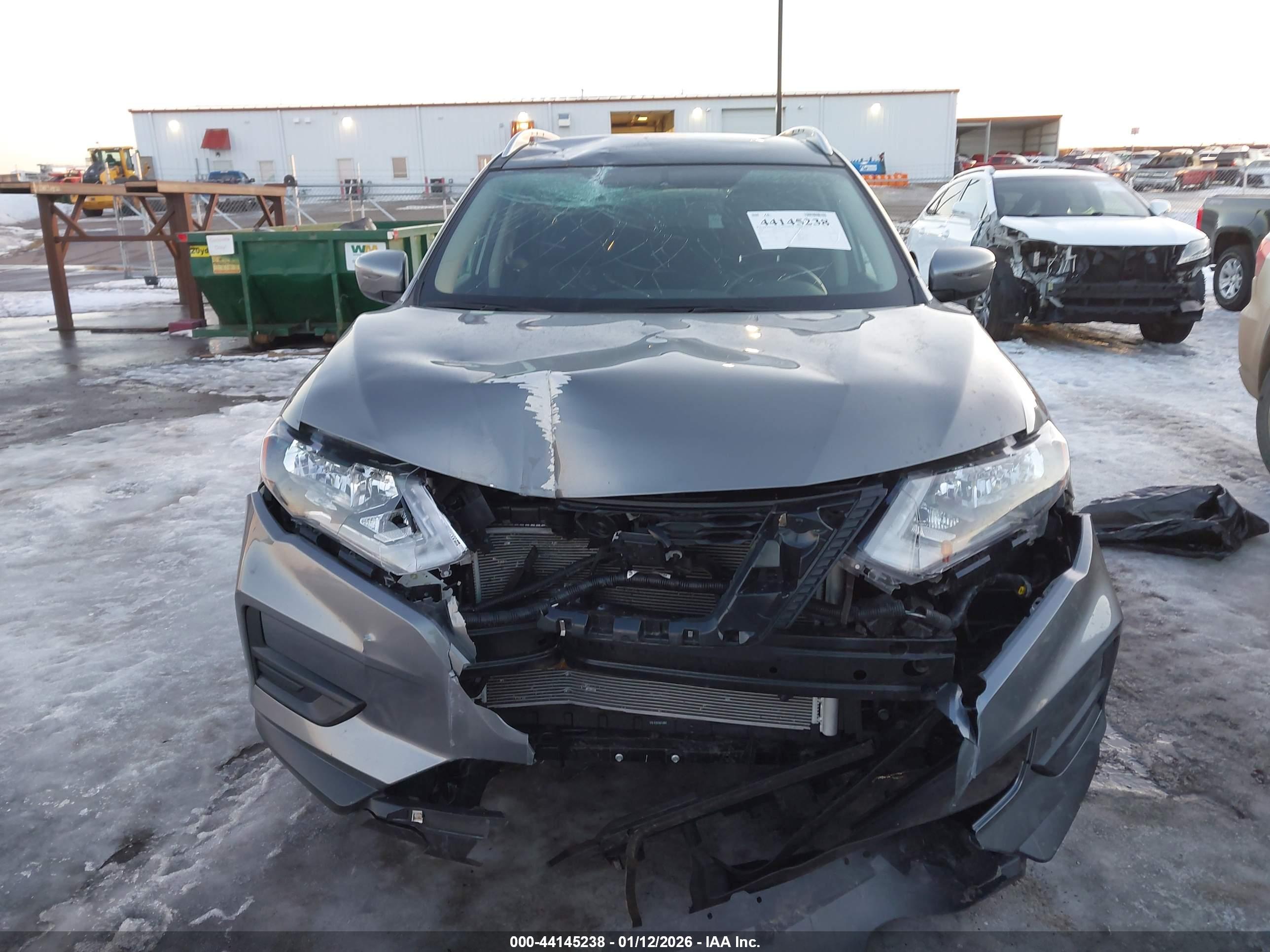 NISSAN ROGUE image 6