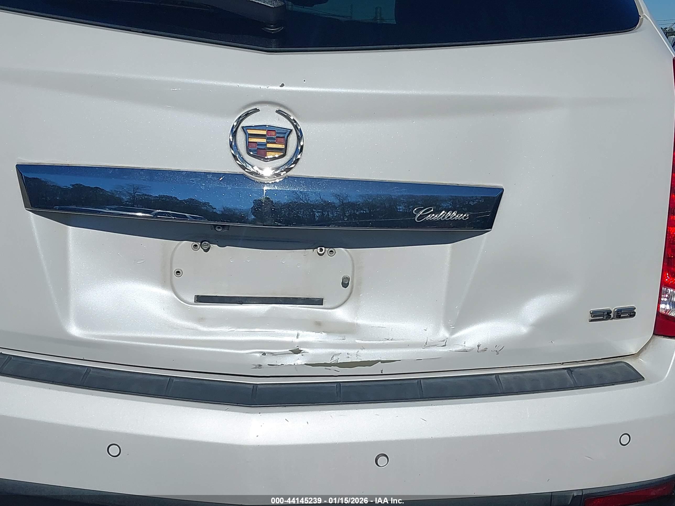 CADILLAC SRX image 6