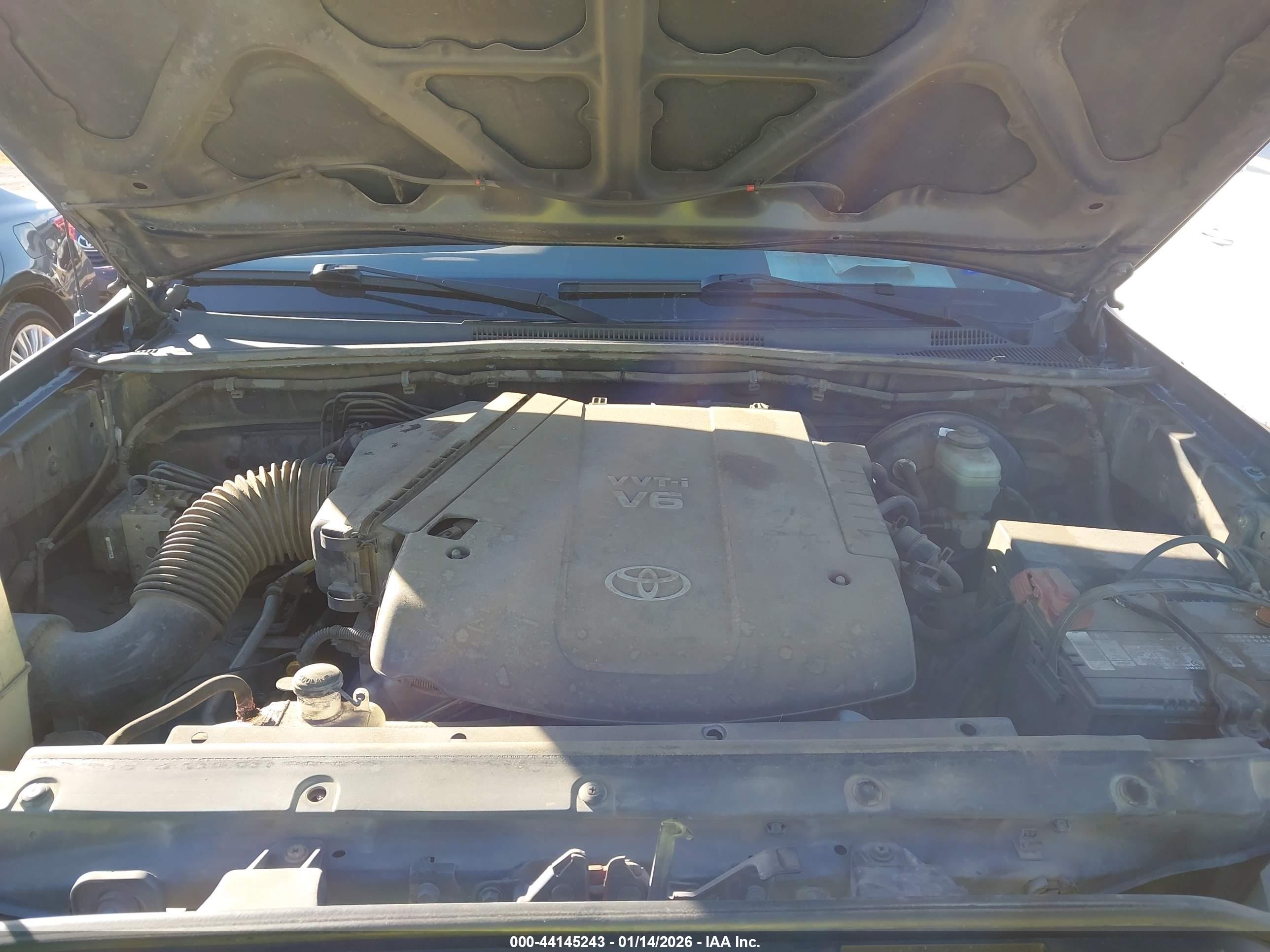 TOYOTA TACOMA image 10