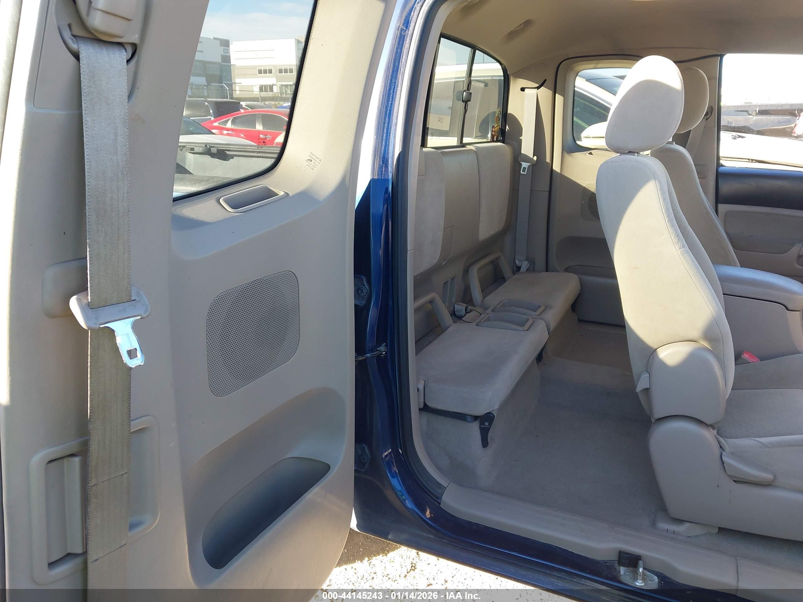 TOYOTA TACOMA image 8