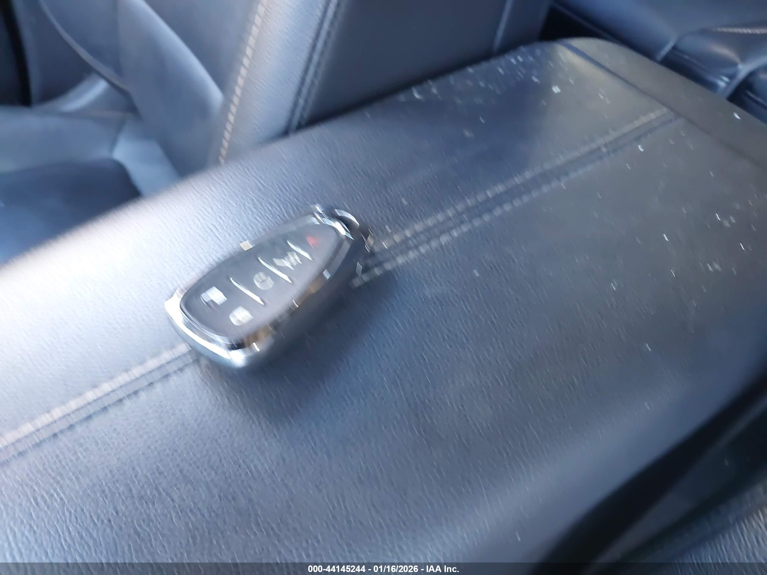 CHEVROLET EQUINOX image 11