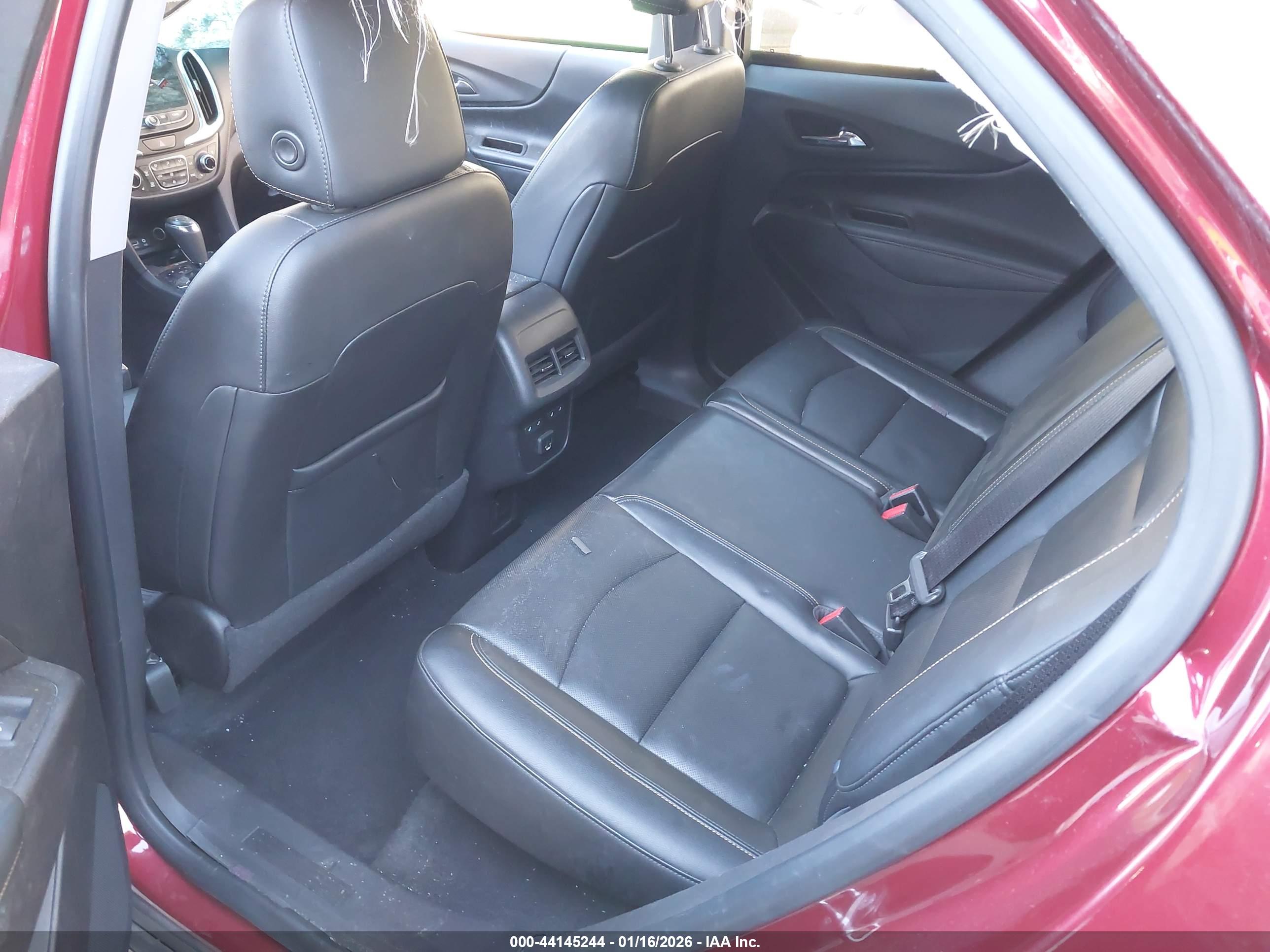 CHEVROLET EQUINOX image 8