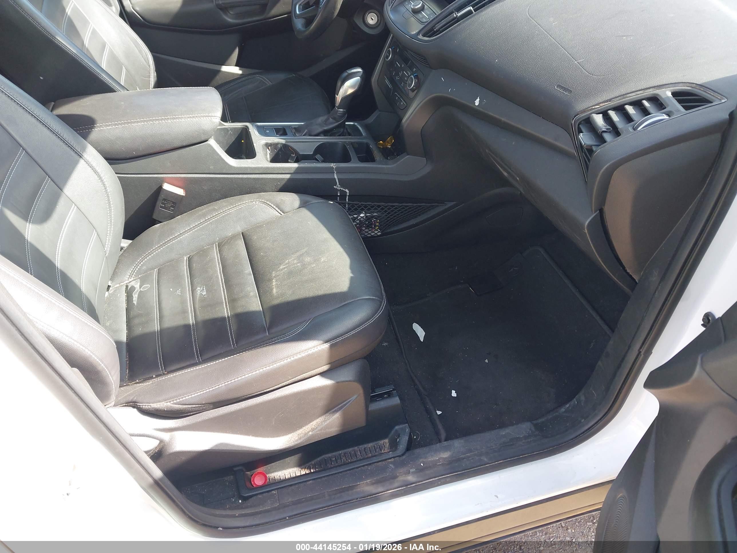 FORD ESCAPE image 5