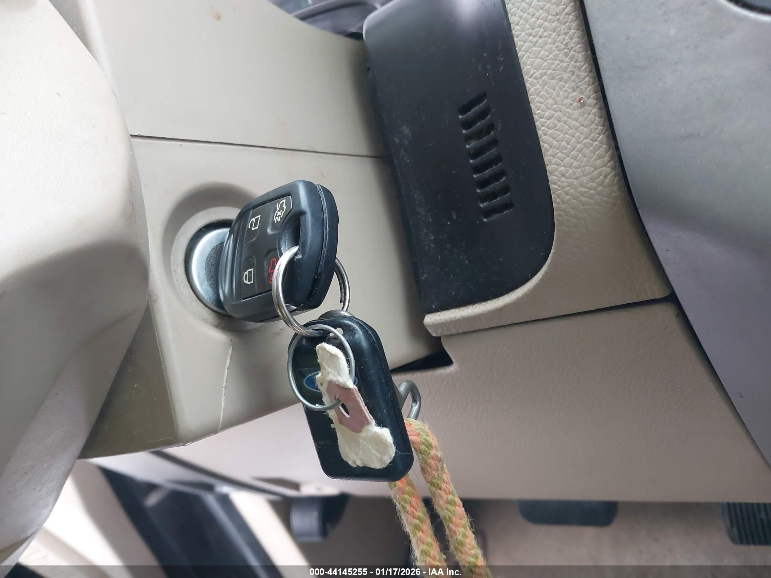 FORD EXPEDITION image 11
